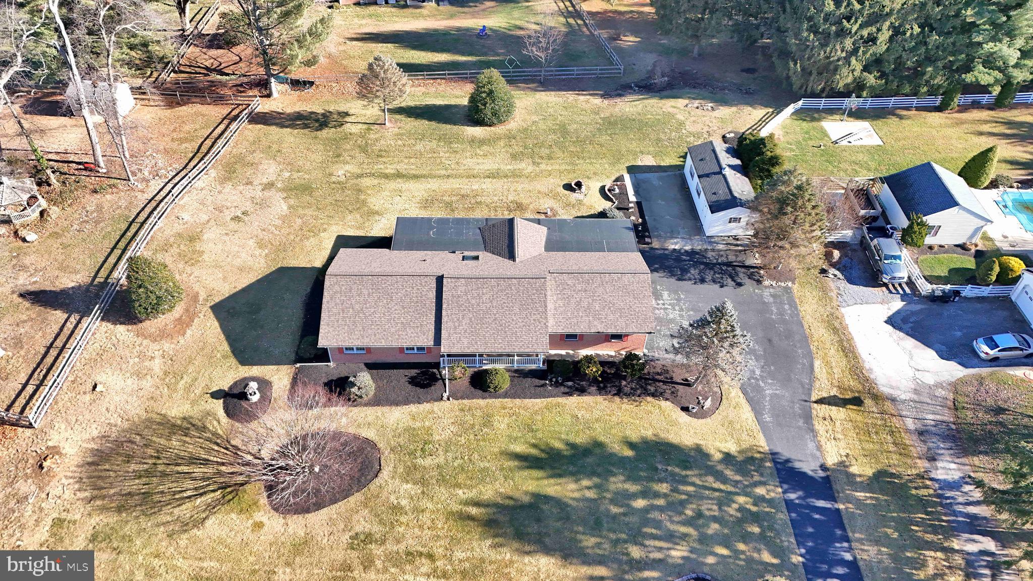 SCOTTS RIDGE - Residential