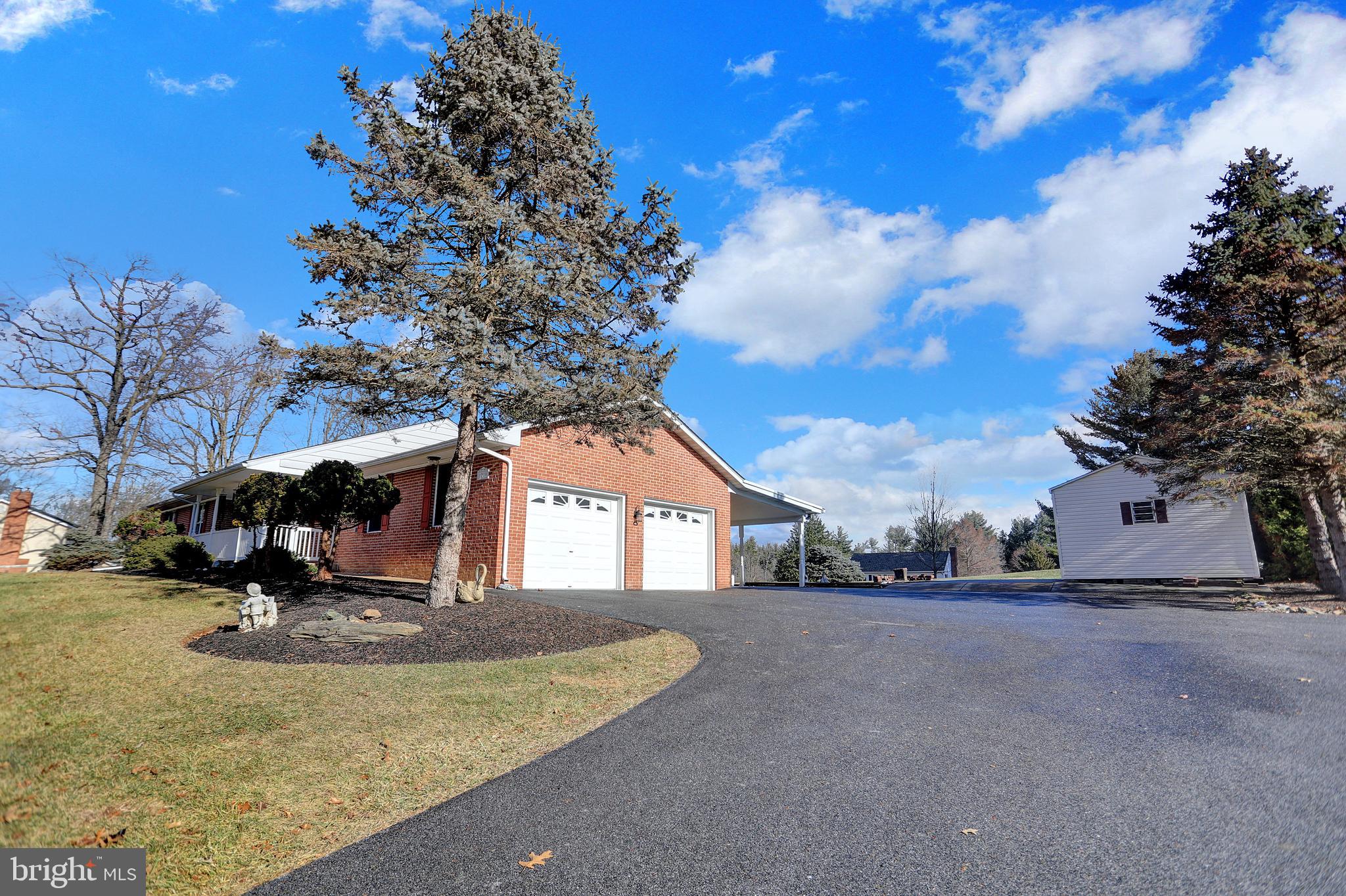 SCOTTS RIDGE - Residential