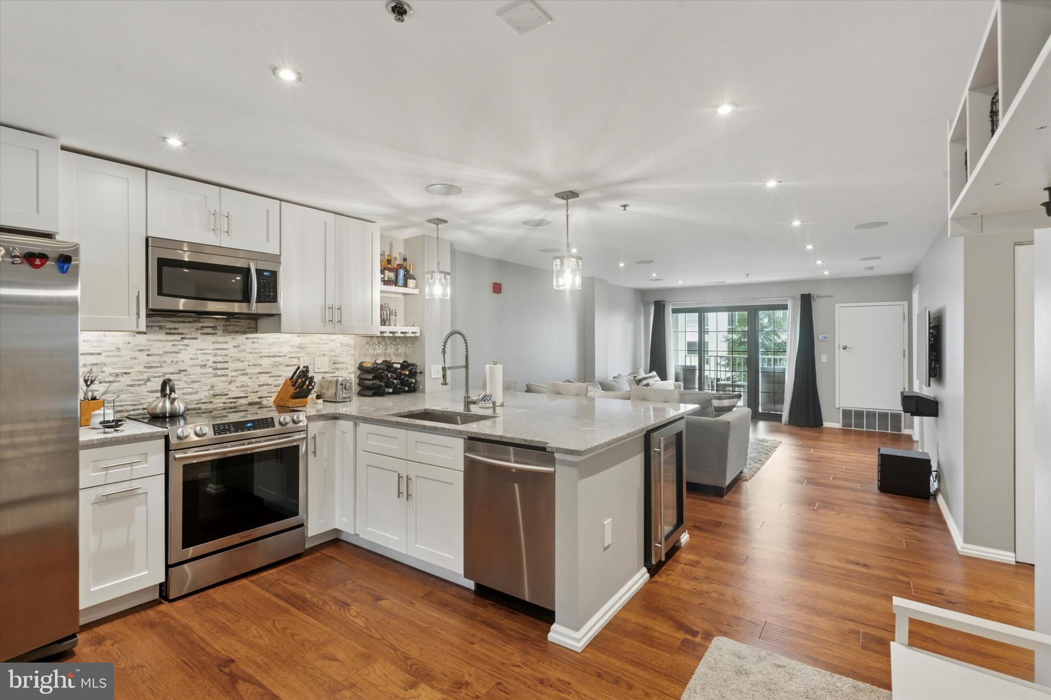 MANAYUNK - Residential Lease