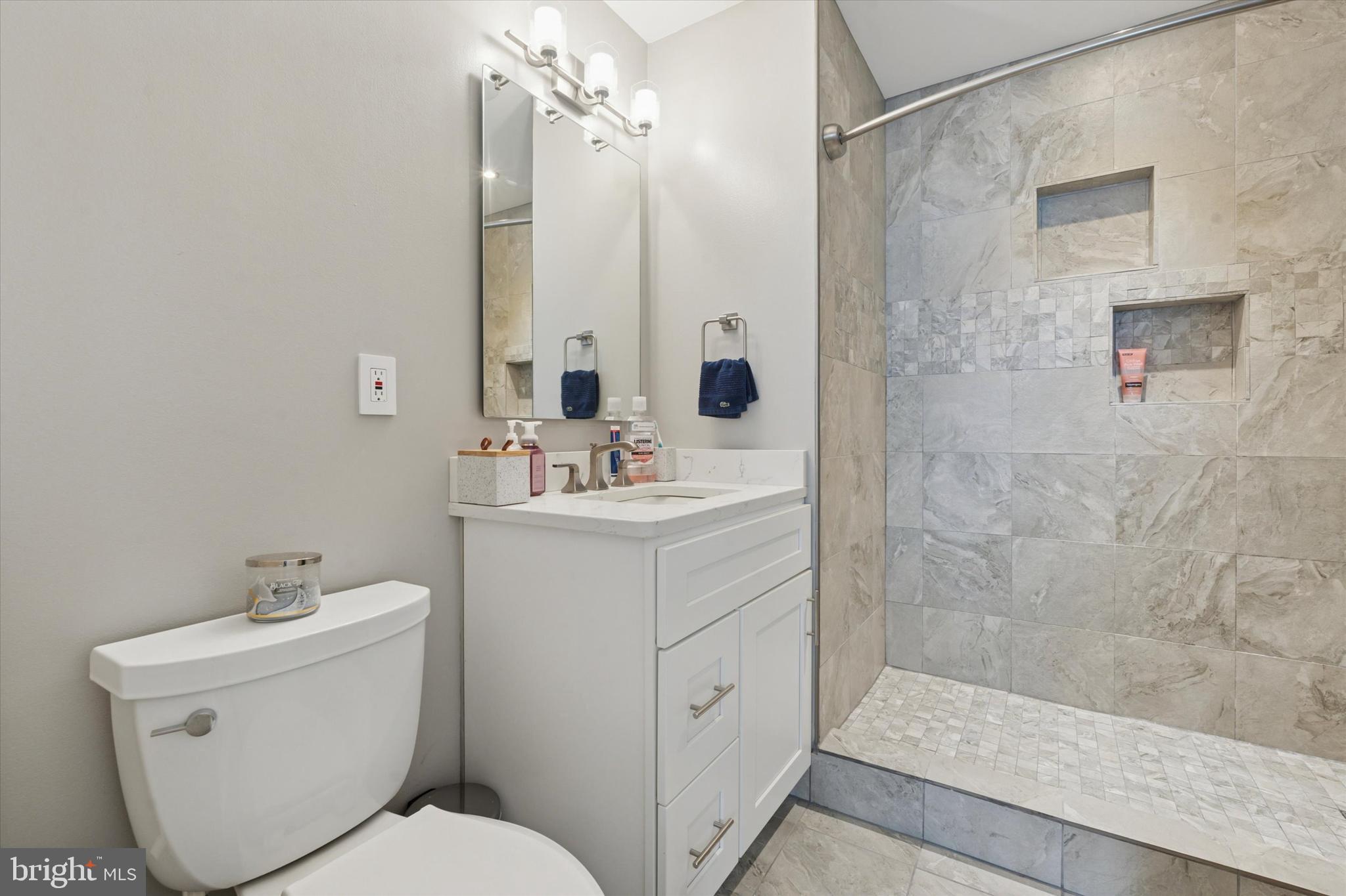 MANAYUNK - Residential Lease