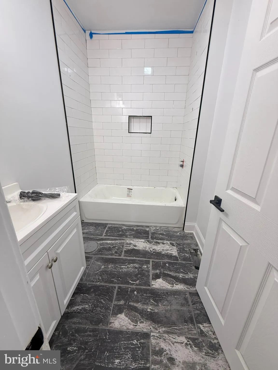 Woodbury, New Jersey 08096, United States, 6 Bedrooms Bedrooms, ,3 BathroomsBathrooms,Residential,Active,166781