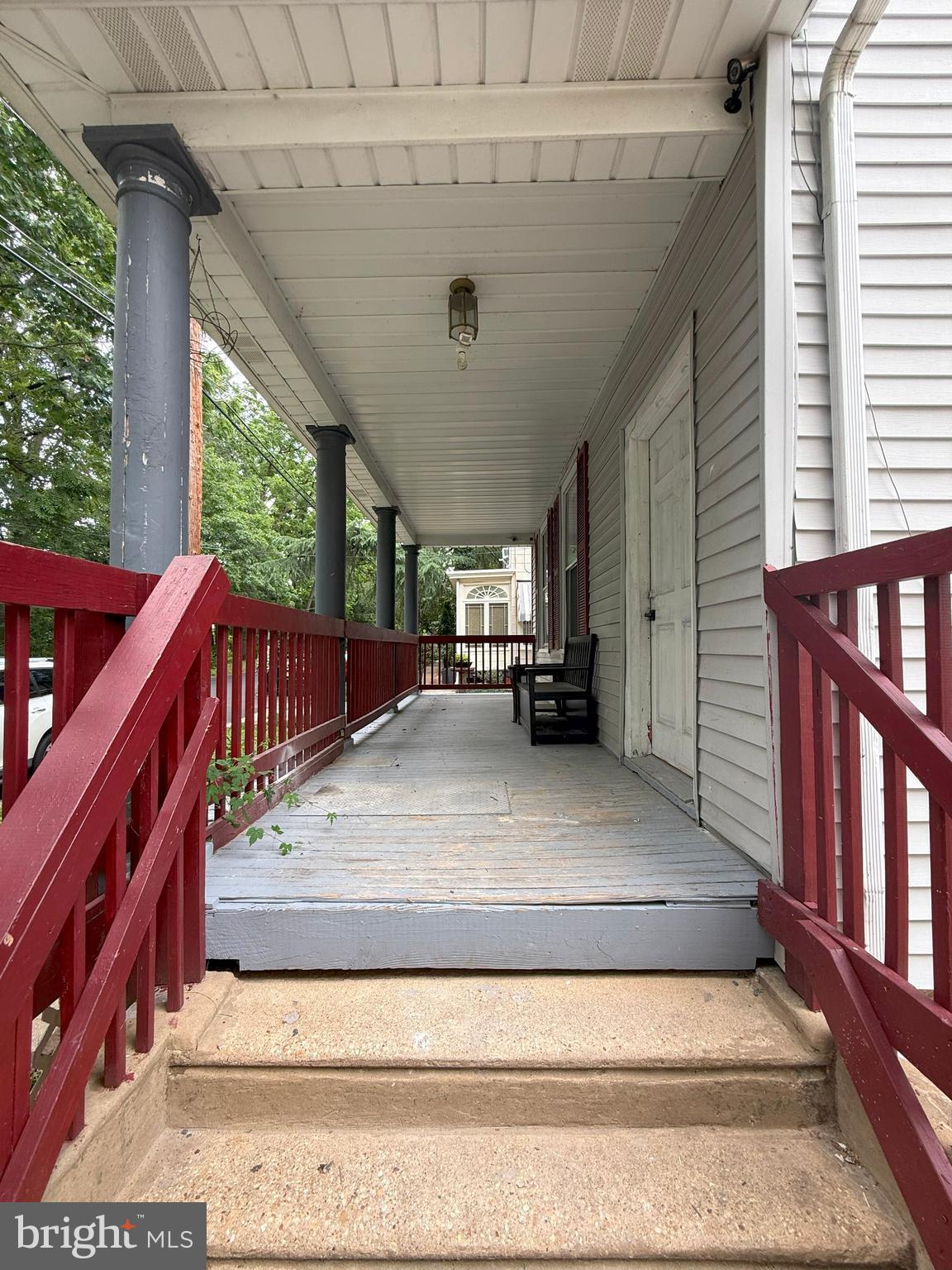 42 LAUREL STREET