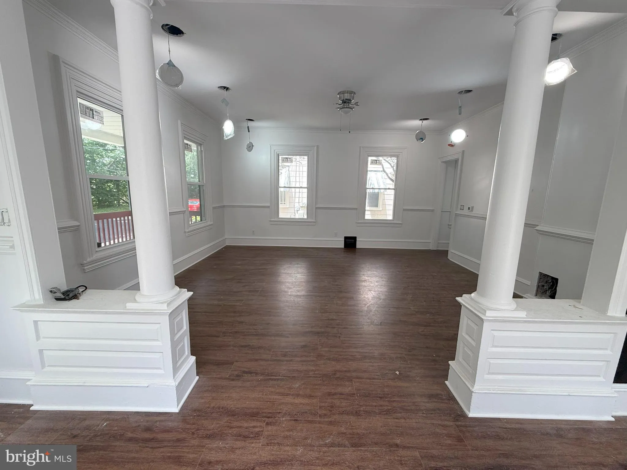 Woodbury, New Jersey 08096, United States, 6 Bedrooms Bedrooms, ,3 BathroomsBathrooms,Residential,Active,166781