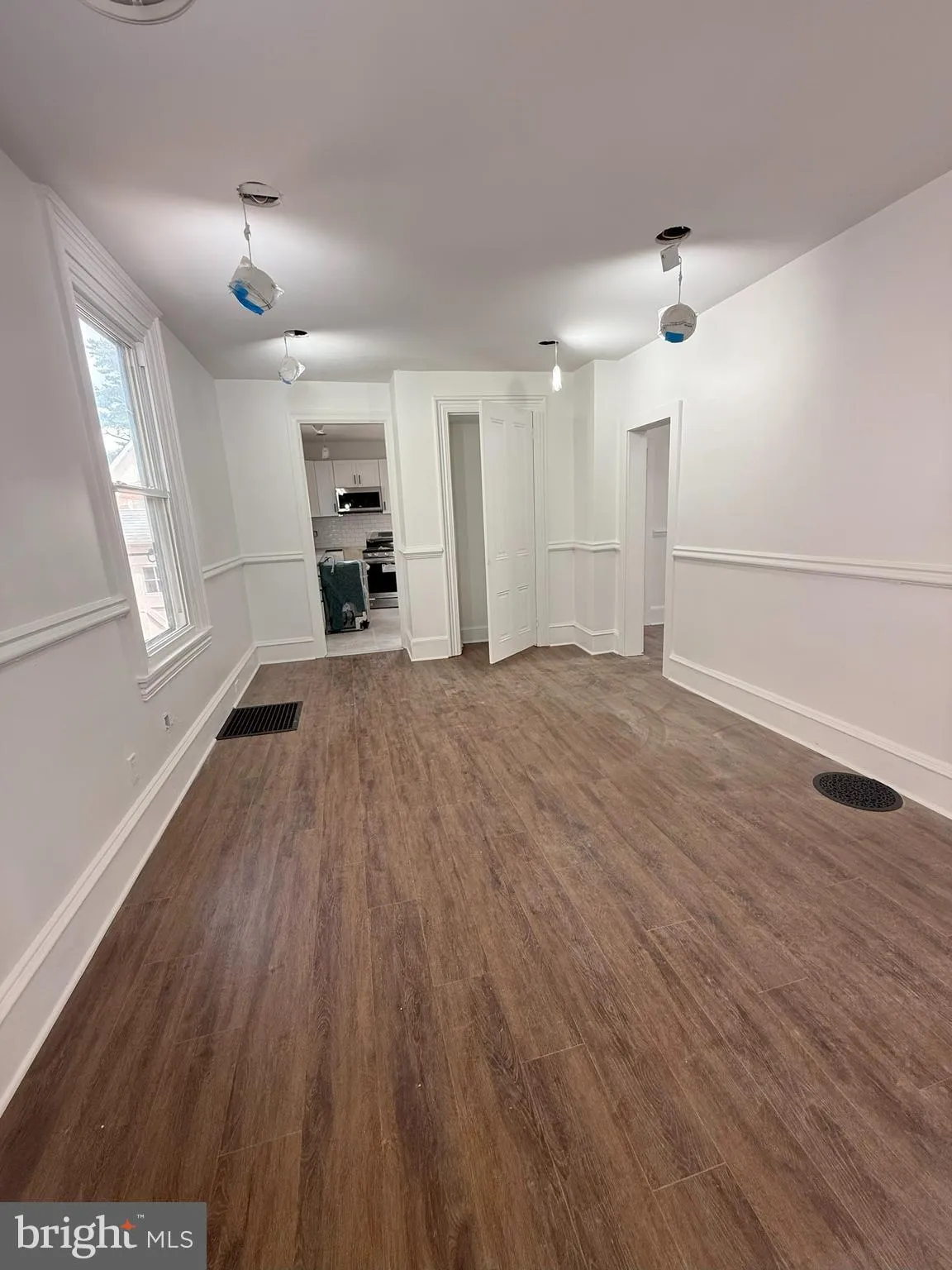 Woodbury, New Jersey 08096, United States, 6 Bedrooms Bedrooms, ,3 BathroomsBathrooms,Residential,Active,166781