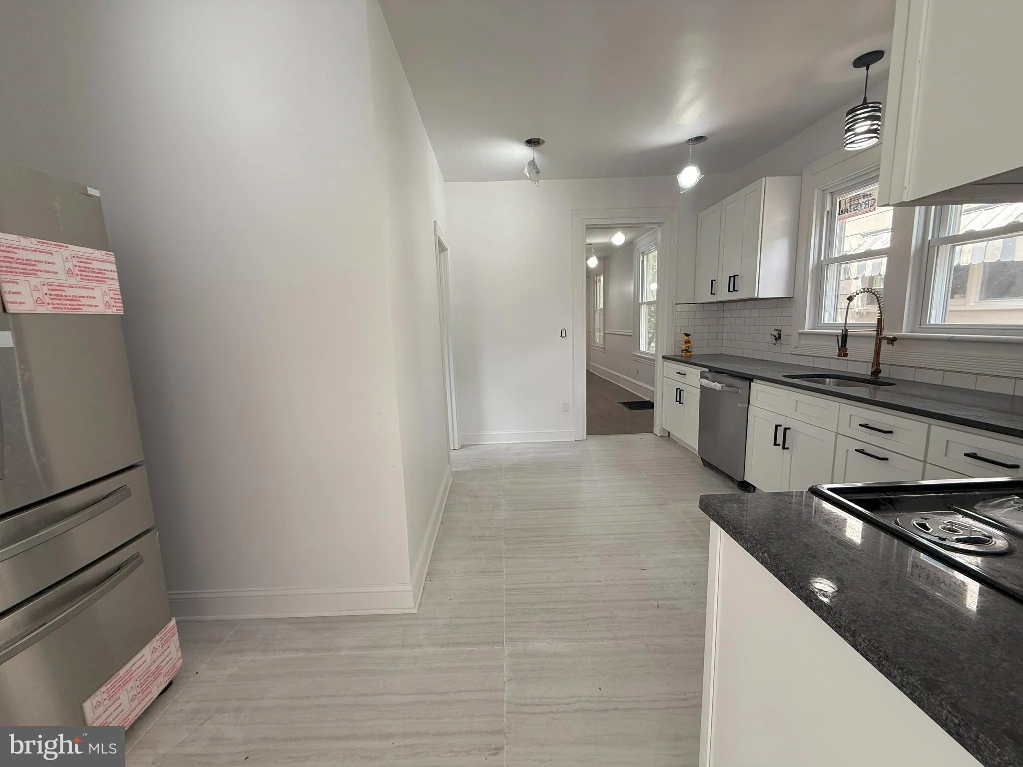 Woodbury, New Jersey 08096, United States, 6 Bedrooms Bedrooms, ,3 BathroomsBathrooms,Residential,Active,166781