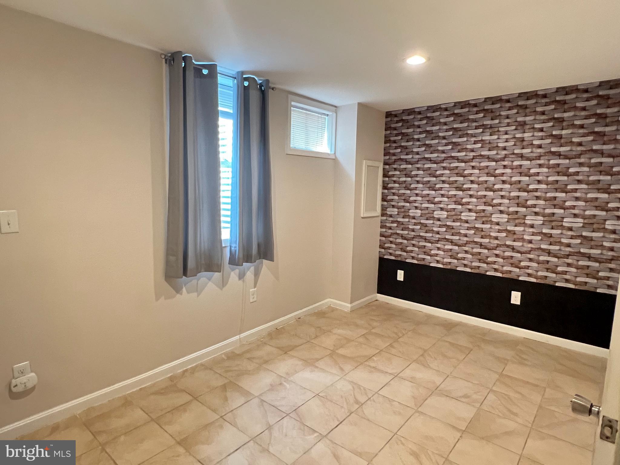 PHEASANT RUN - Residential Lease