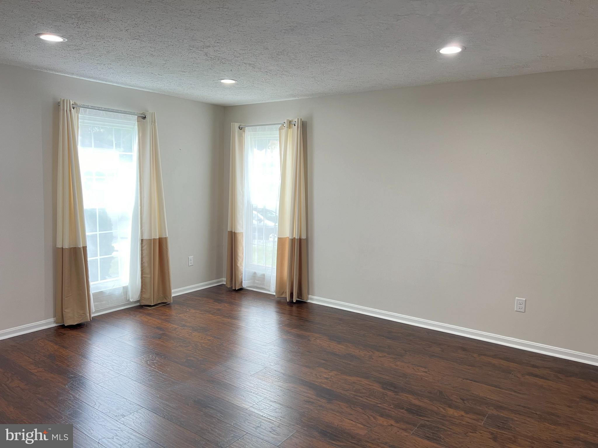 PHEASANT RUN - Residential Lease