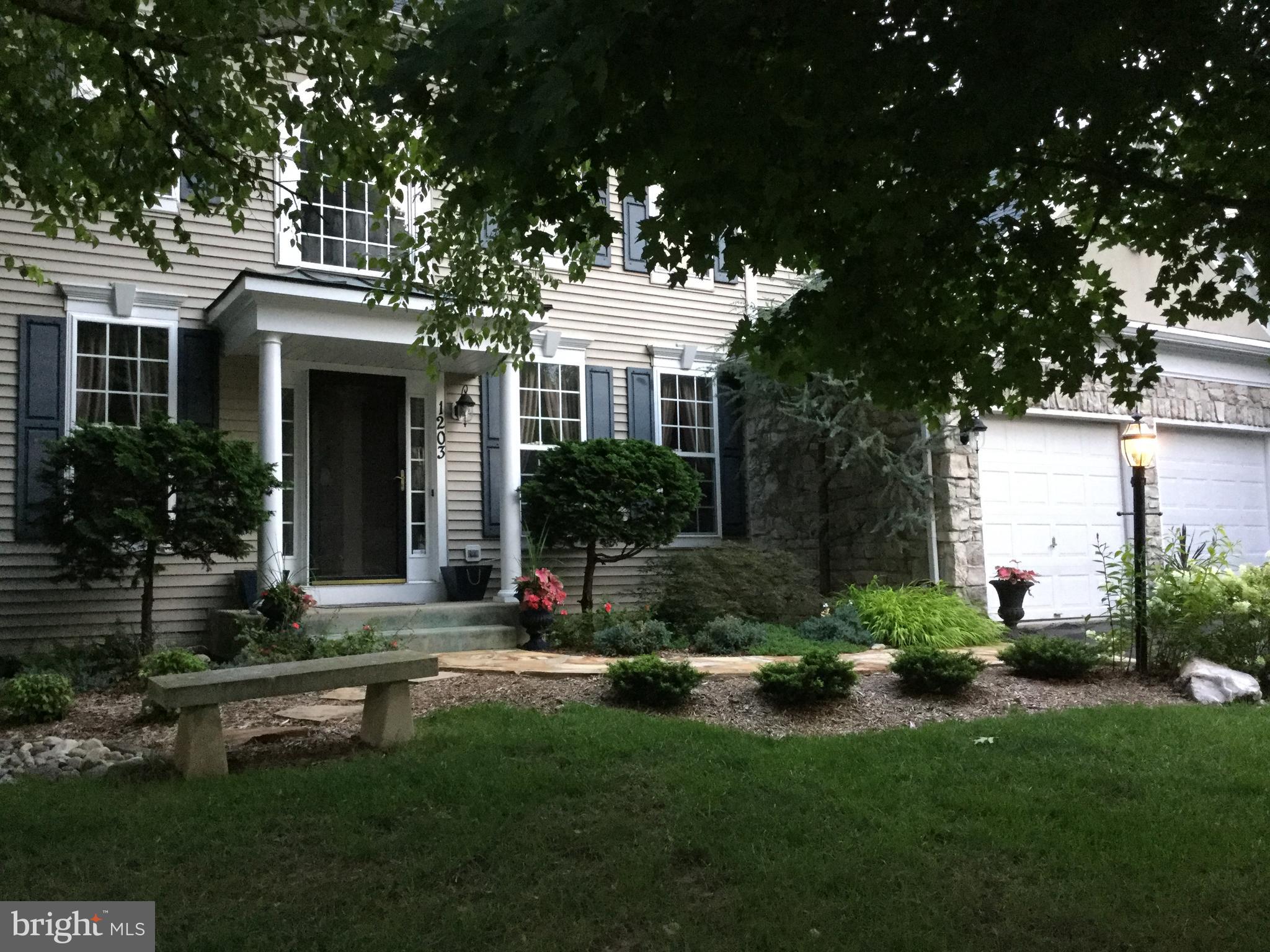 VINEYARD OAK - Residential