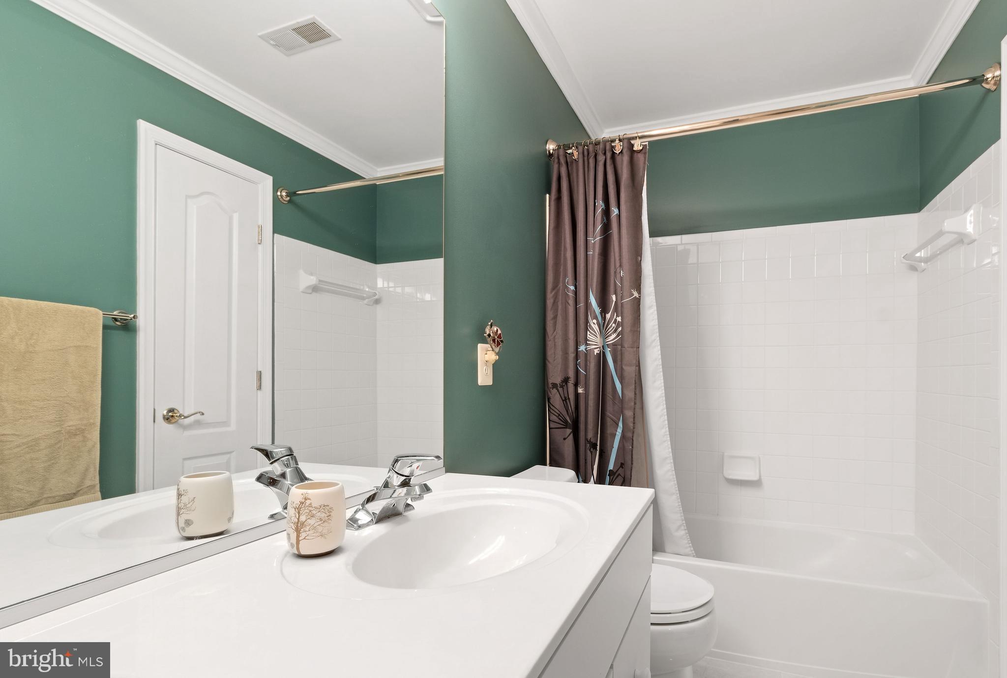 VINEYARD OAK - Residential