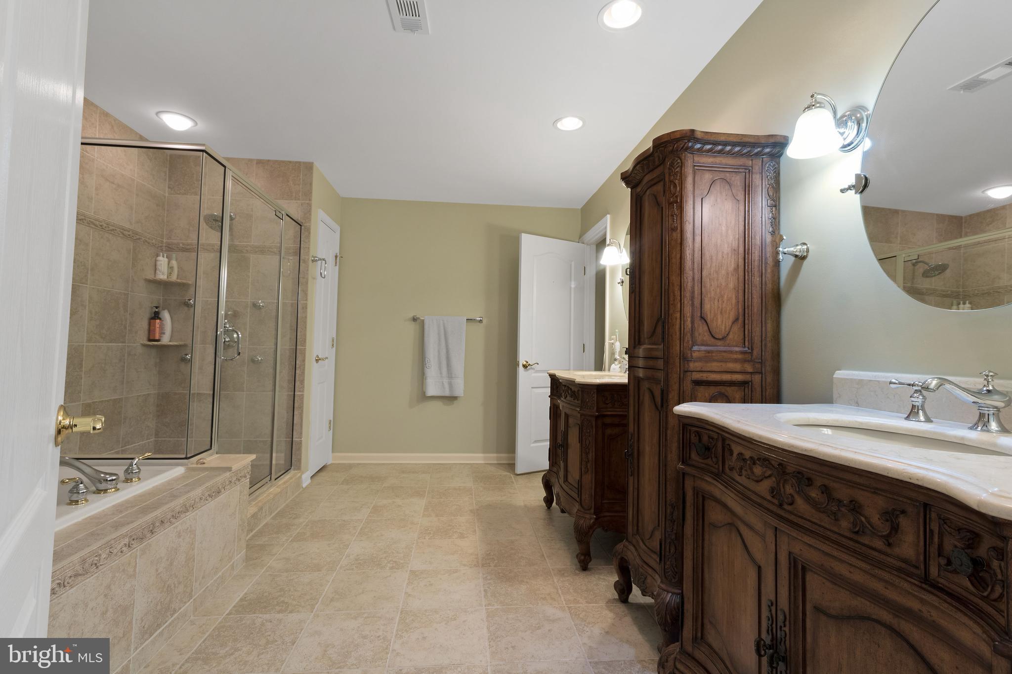 VINEYARD OAK - Residential