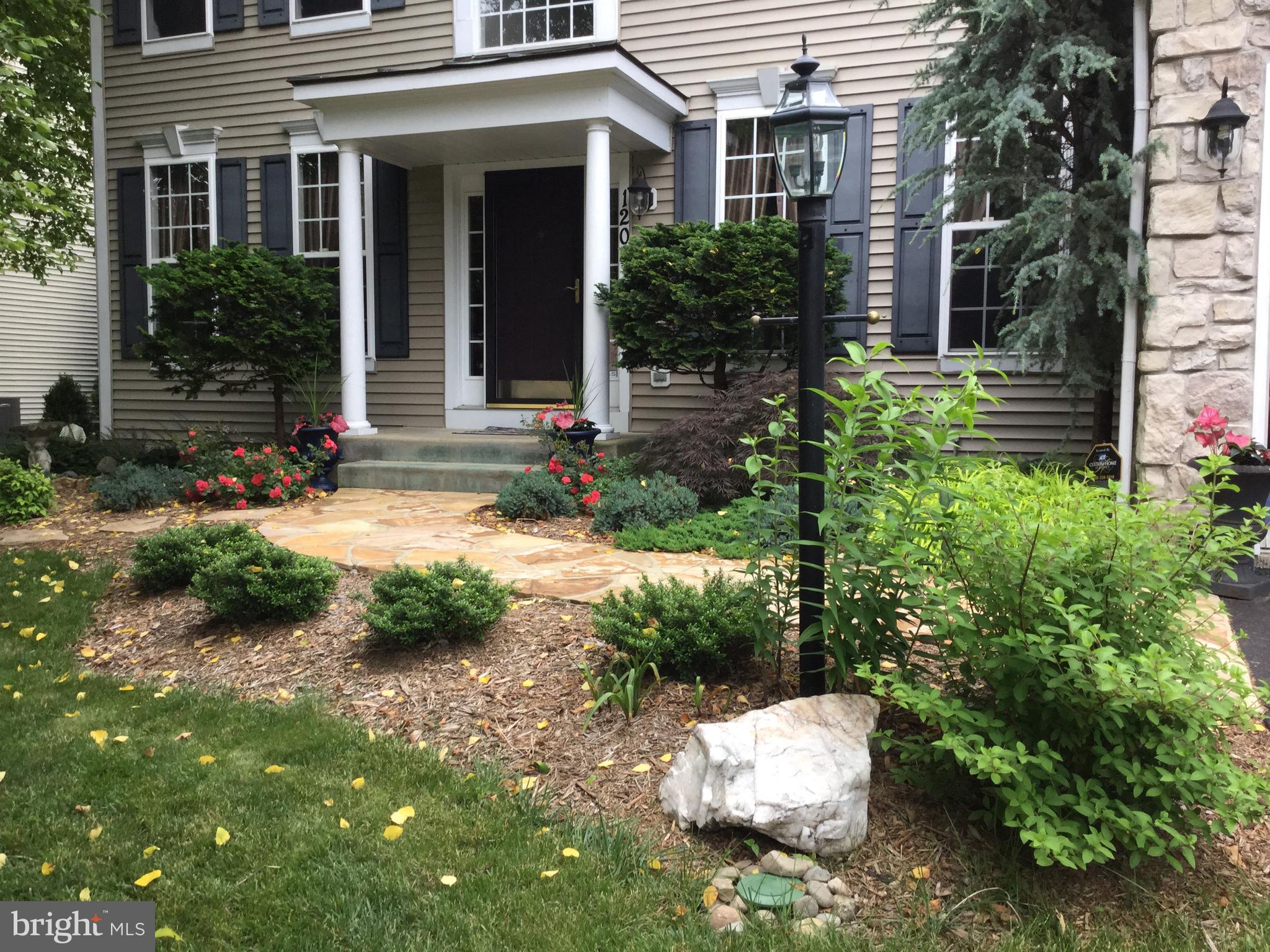 VINEYARD OAK - Residential