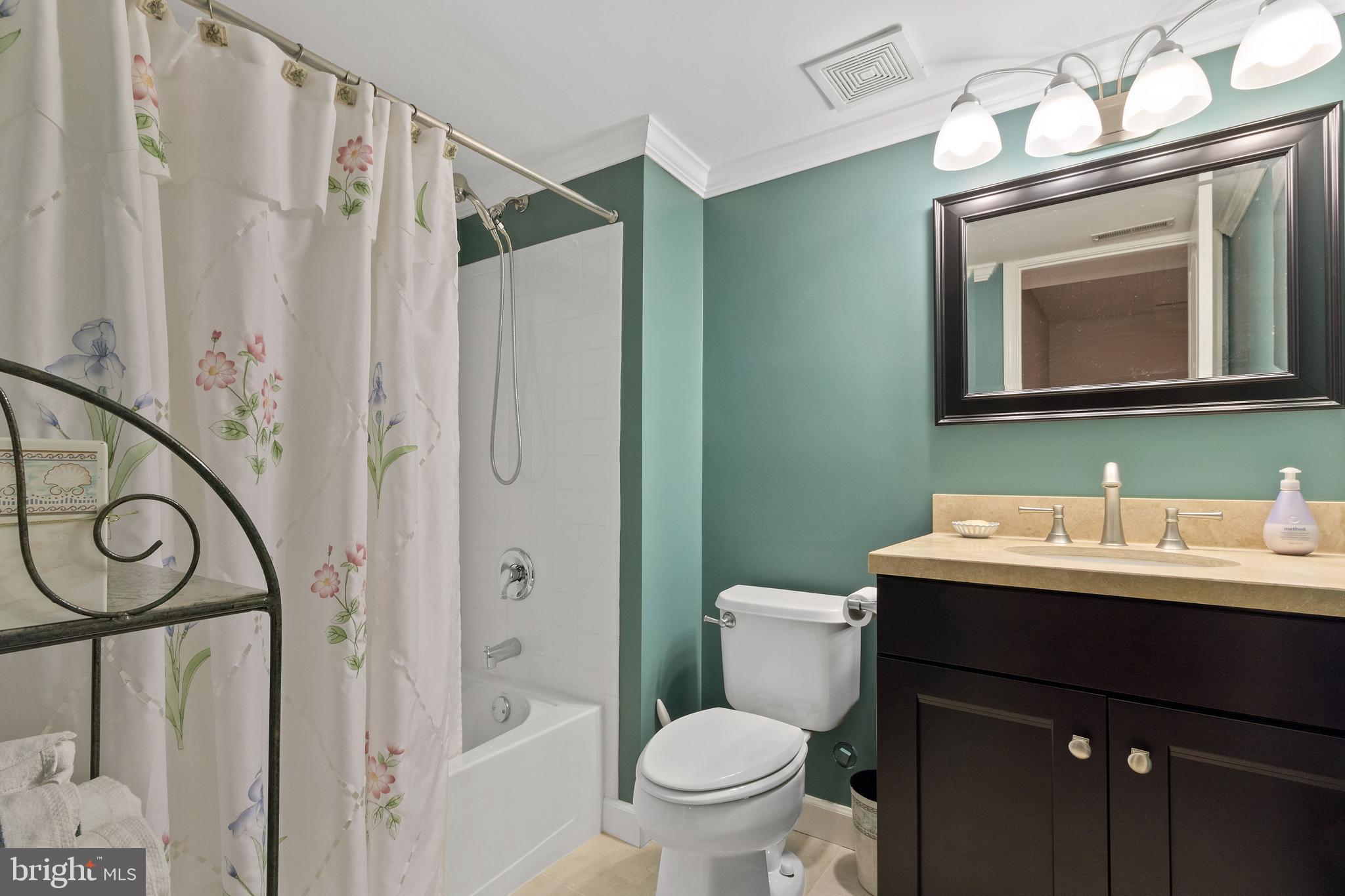 VINEYARD OAK - Residential