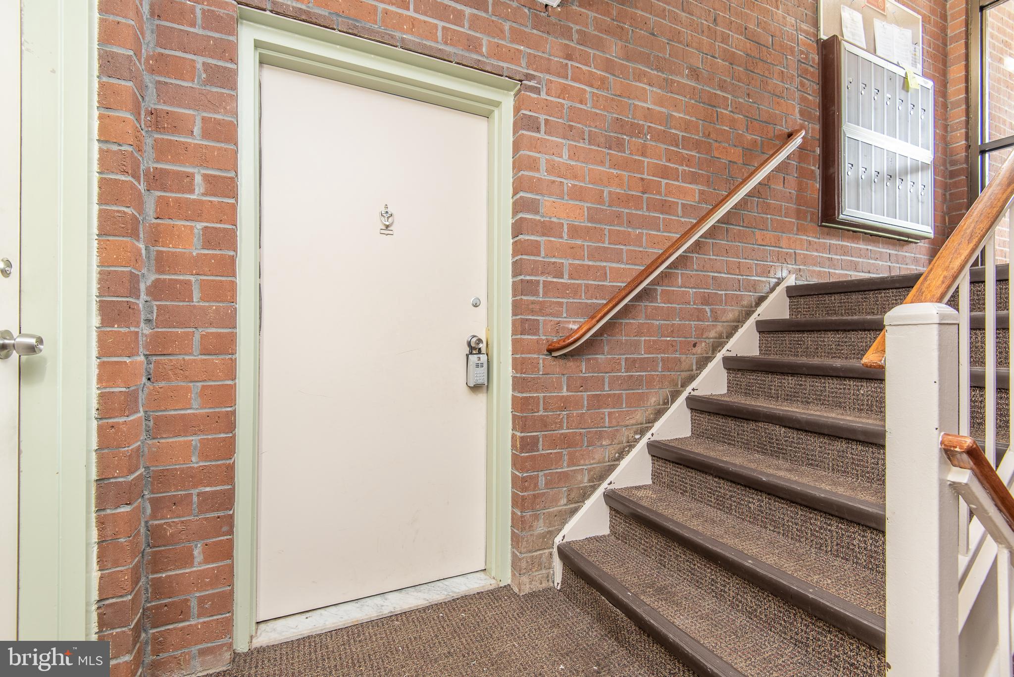 WOODBURN VILLAGE - Residential Lease