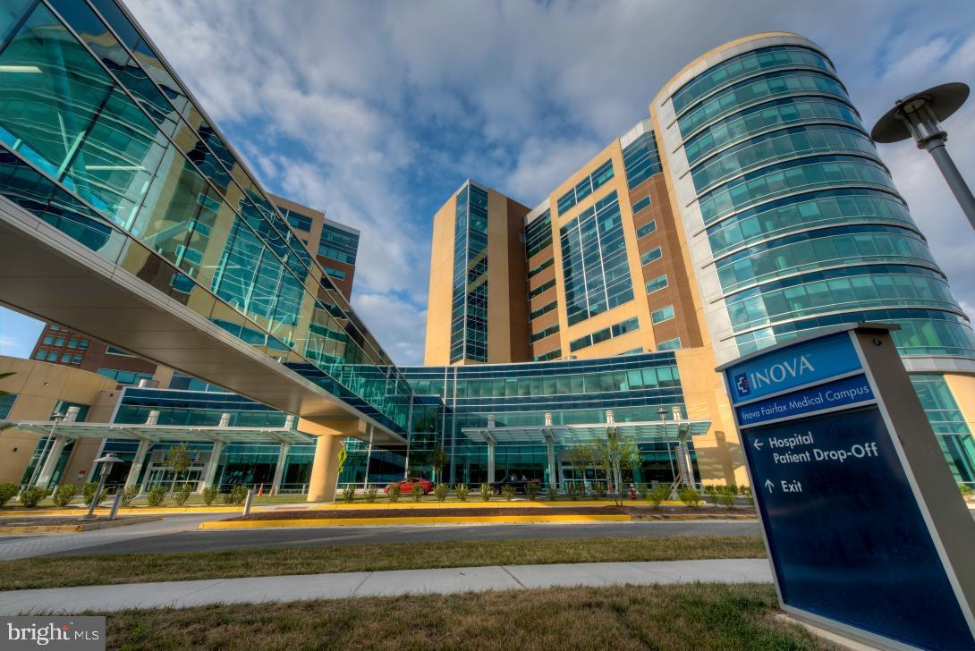 WOODBURN VILLAGE - Residential Lease