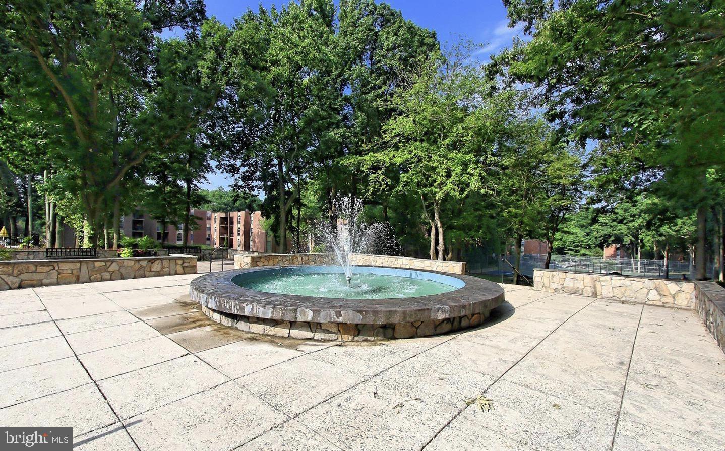 WOODBURN VILLAGE - Residential Lease