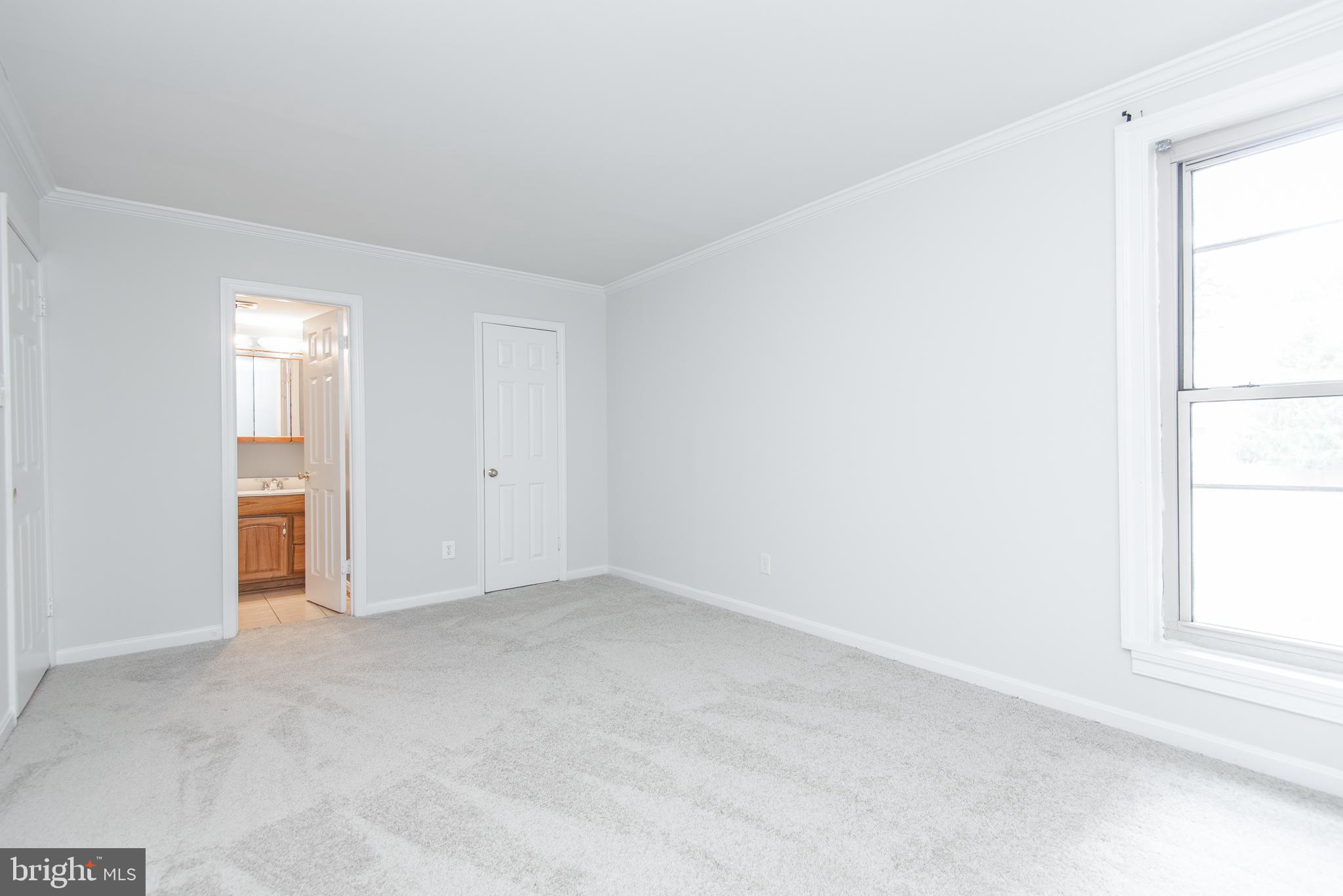 WOODBURN VILLAGE - Residential Lease