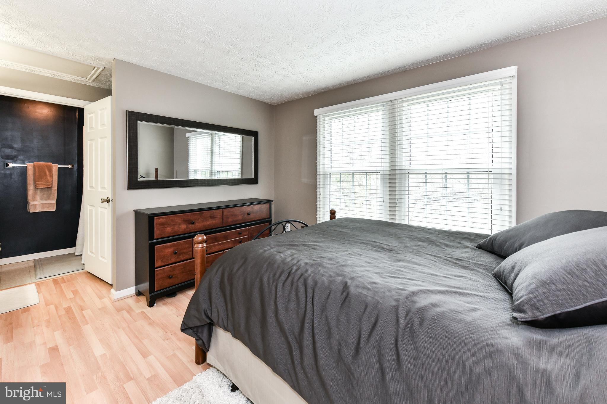 RESTON - Residential Lease