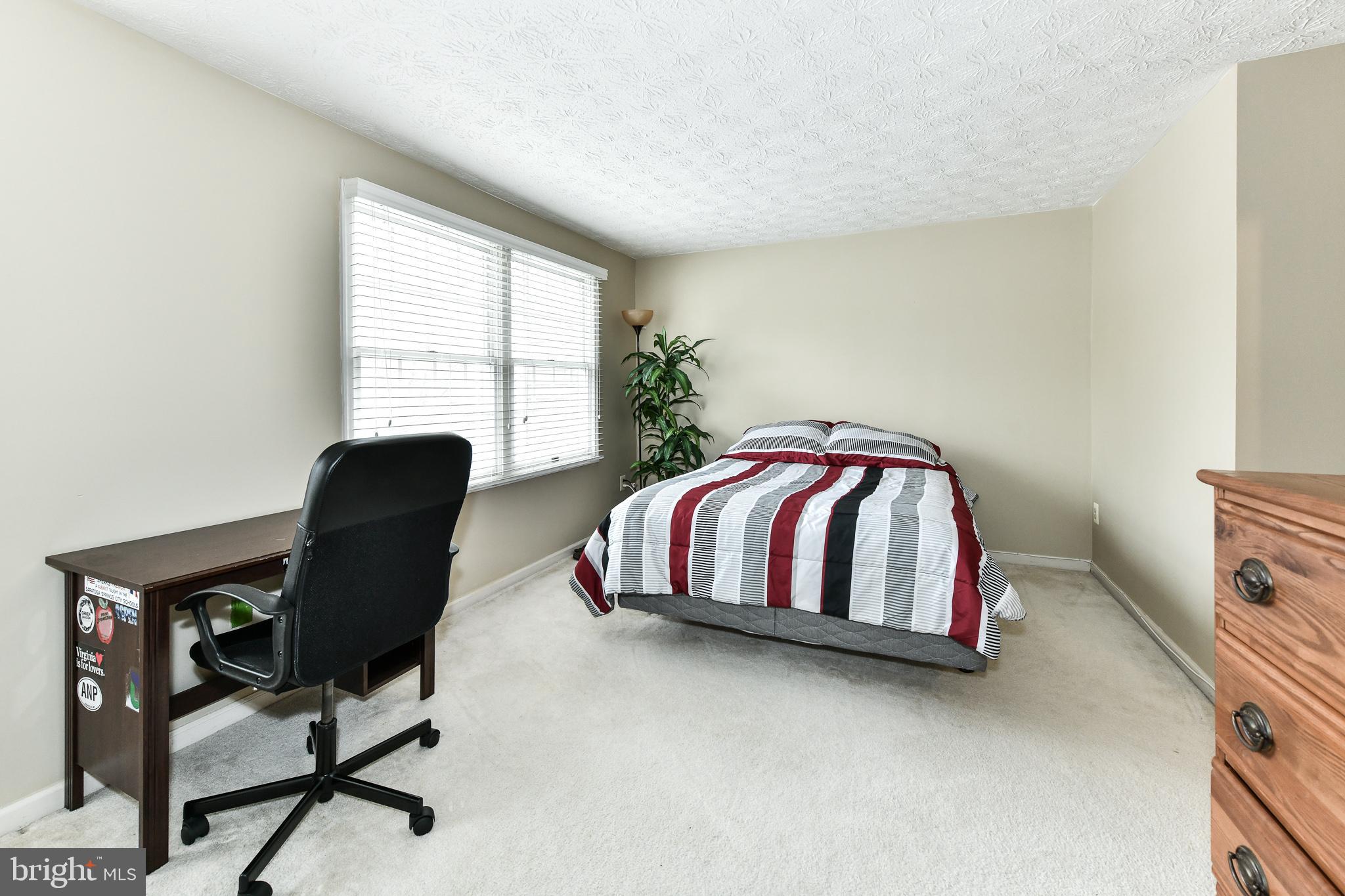 RESTON - Residential Lease