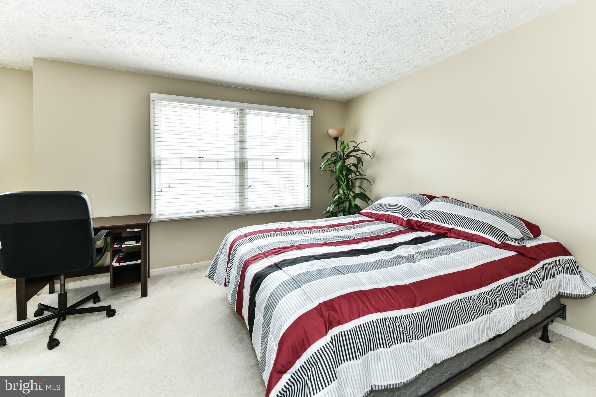 RESTON - Residential Lease