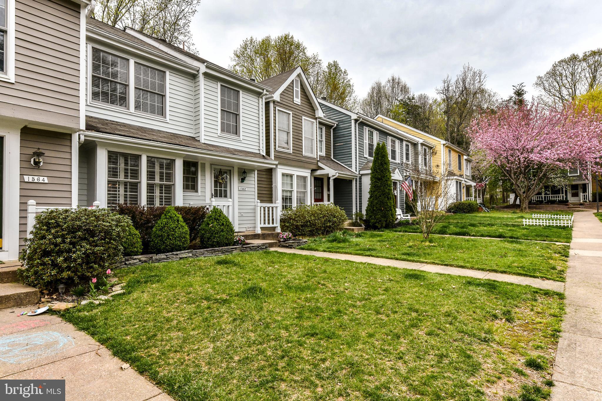 RESTON - Residential Lease