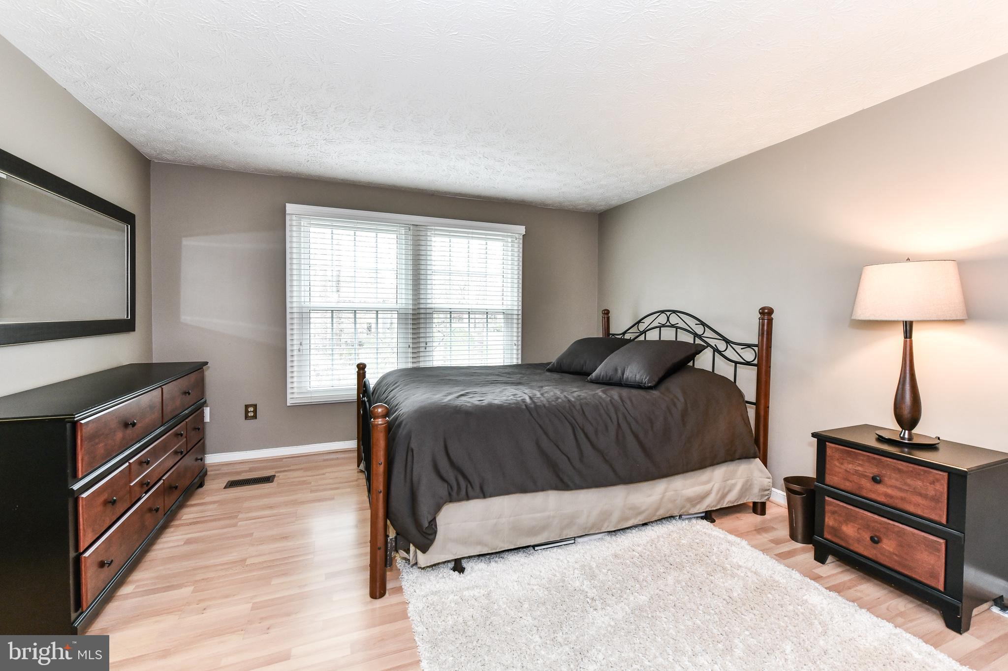 RESTON - Residential Lease