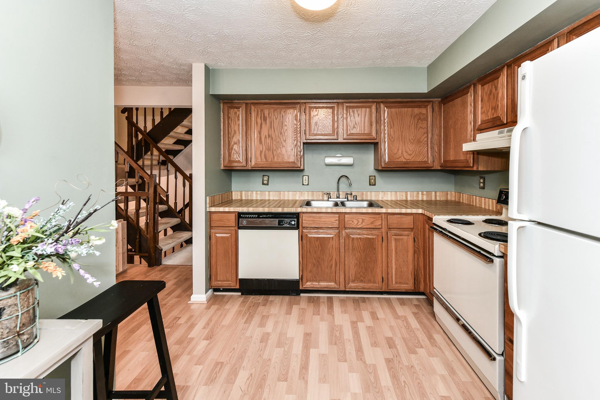 RESTON - Residential Lease