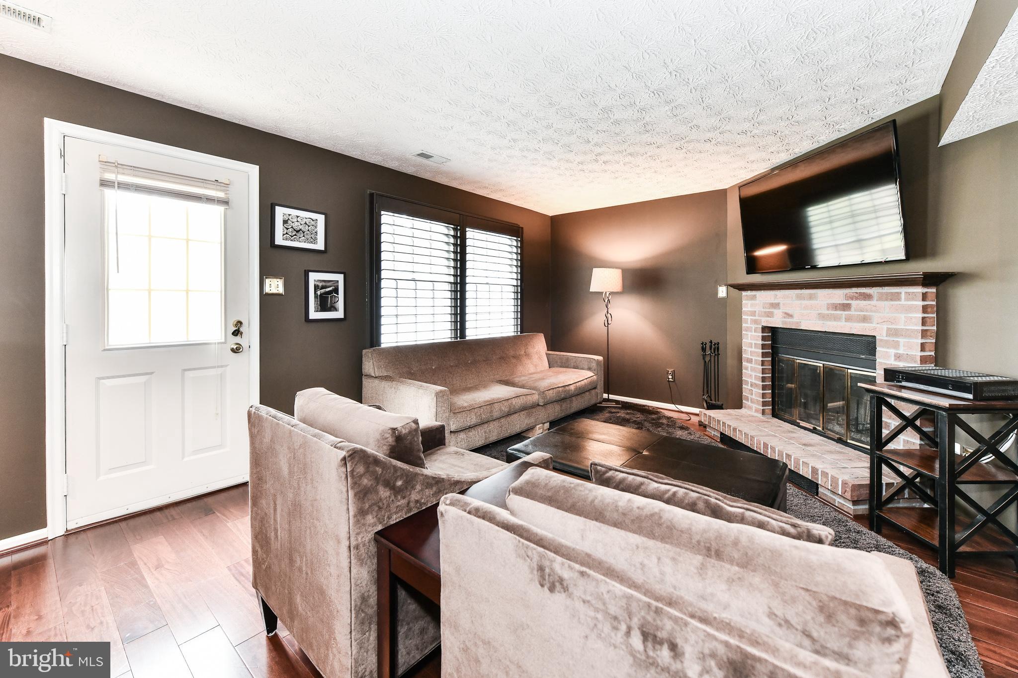 RESTON - Residential Lease