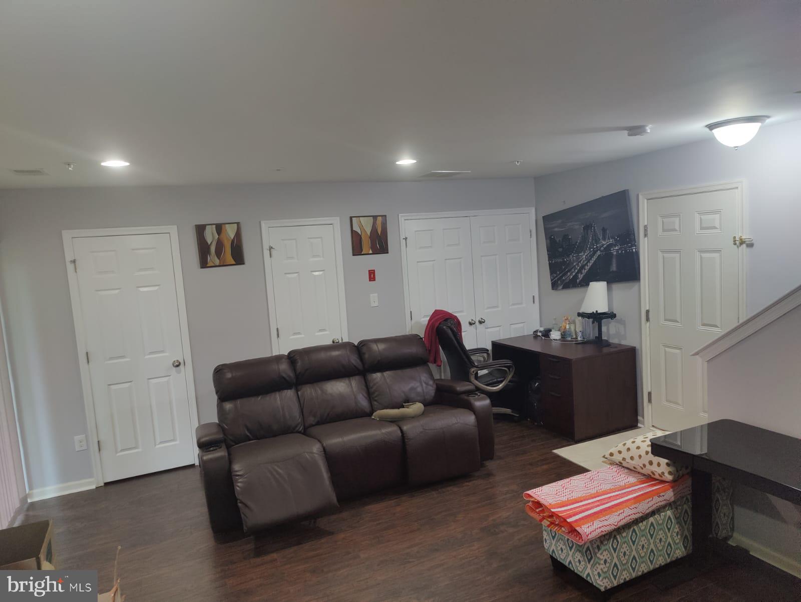 BIG OAK CROSSING - Residential Lease