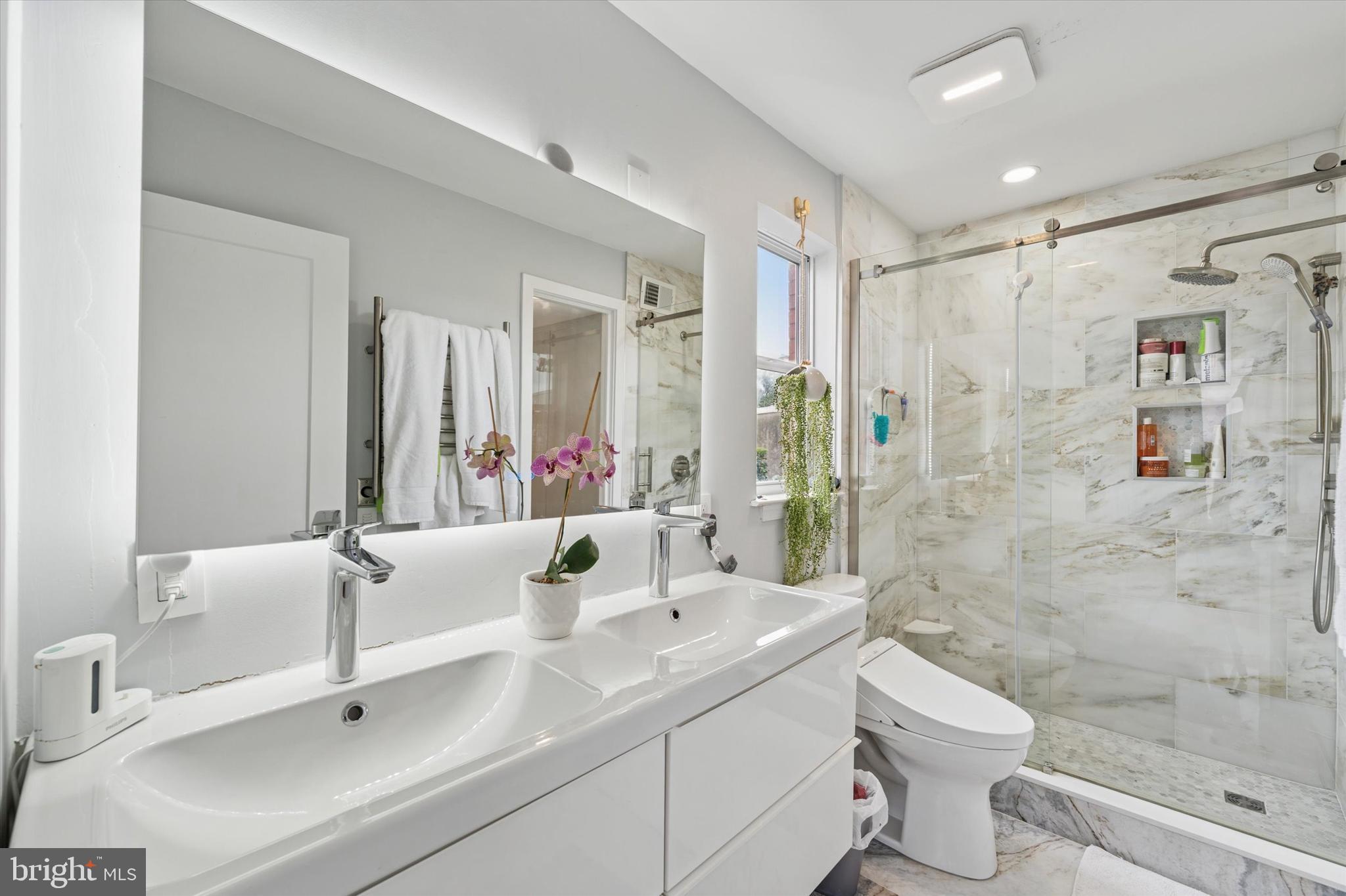 SHARSWOOD - Residential