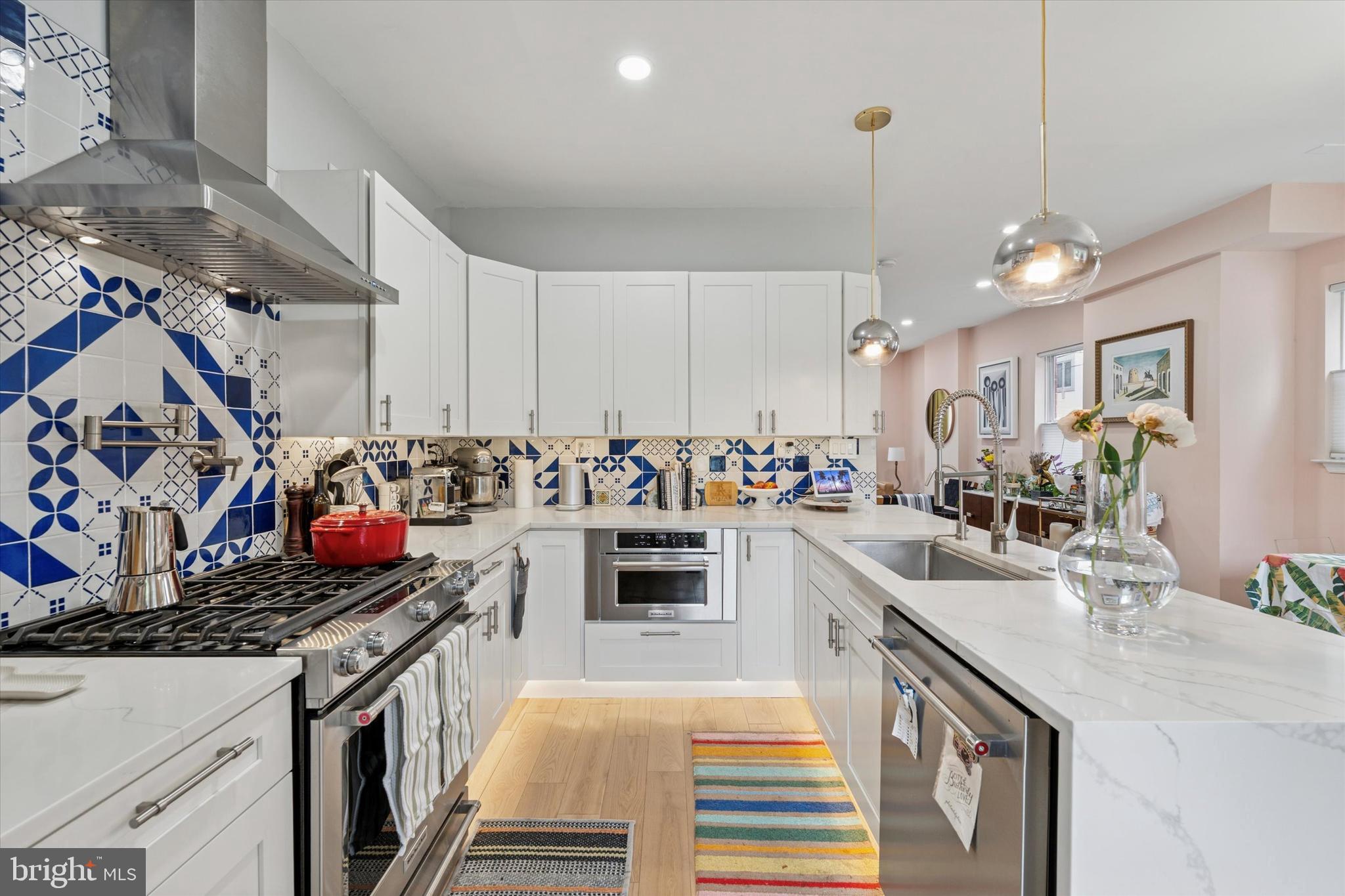 SHARSWOOD - Residential