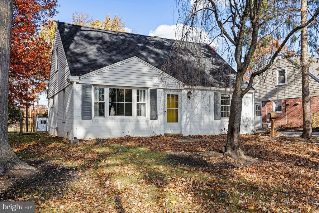 Photo of 1305 University Avenue, MORTON, PA 19070 (MLS # PADE2103900)