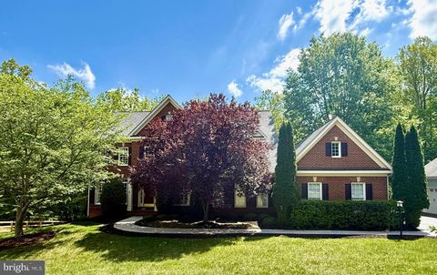 Photo of 11019 Bacon Race Road, WOODBRIDGE, VA 22192 (MLS # VAPW2118376)