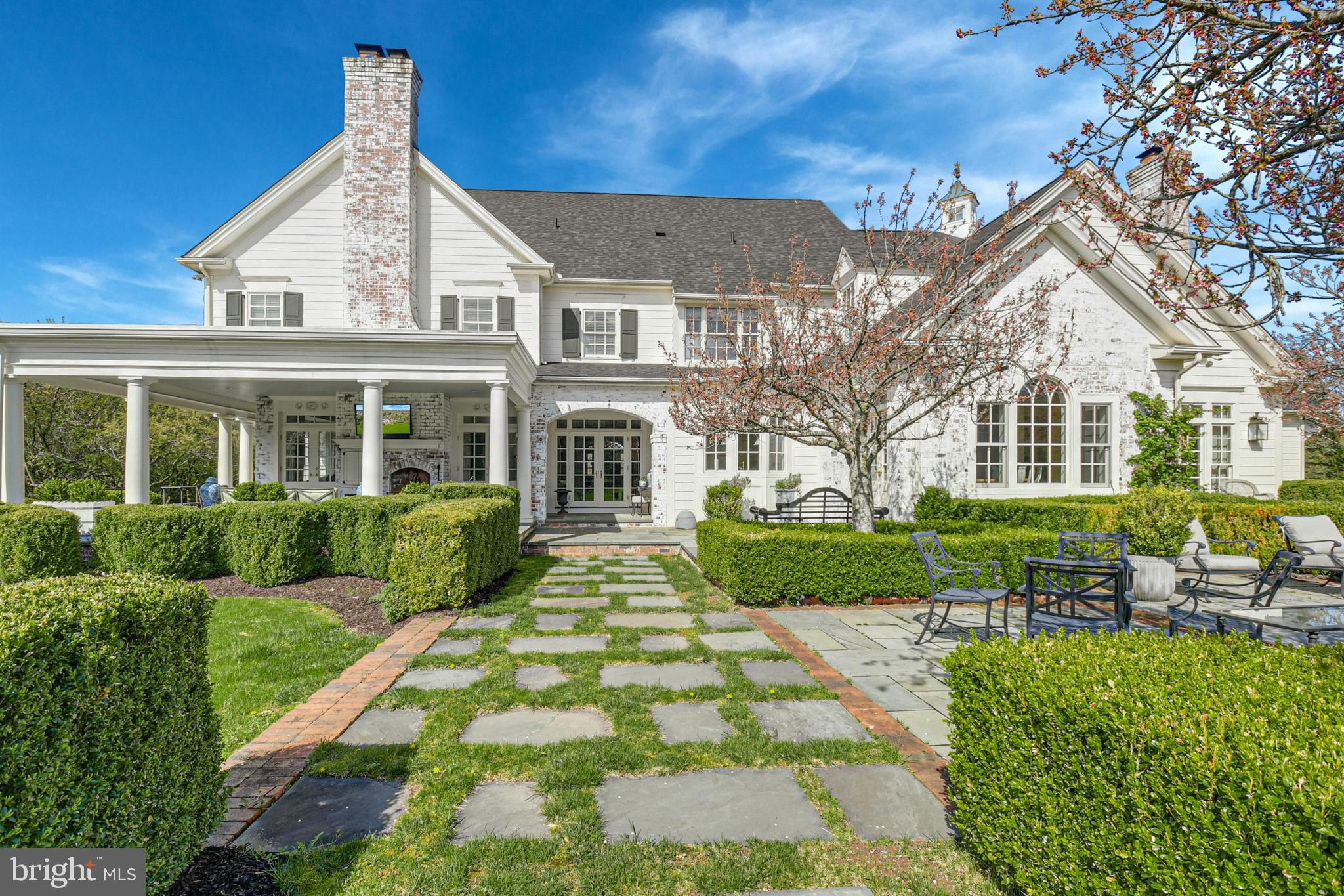 OLD MILL ESTATES - Residential