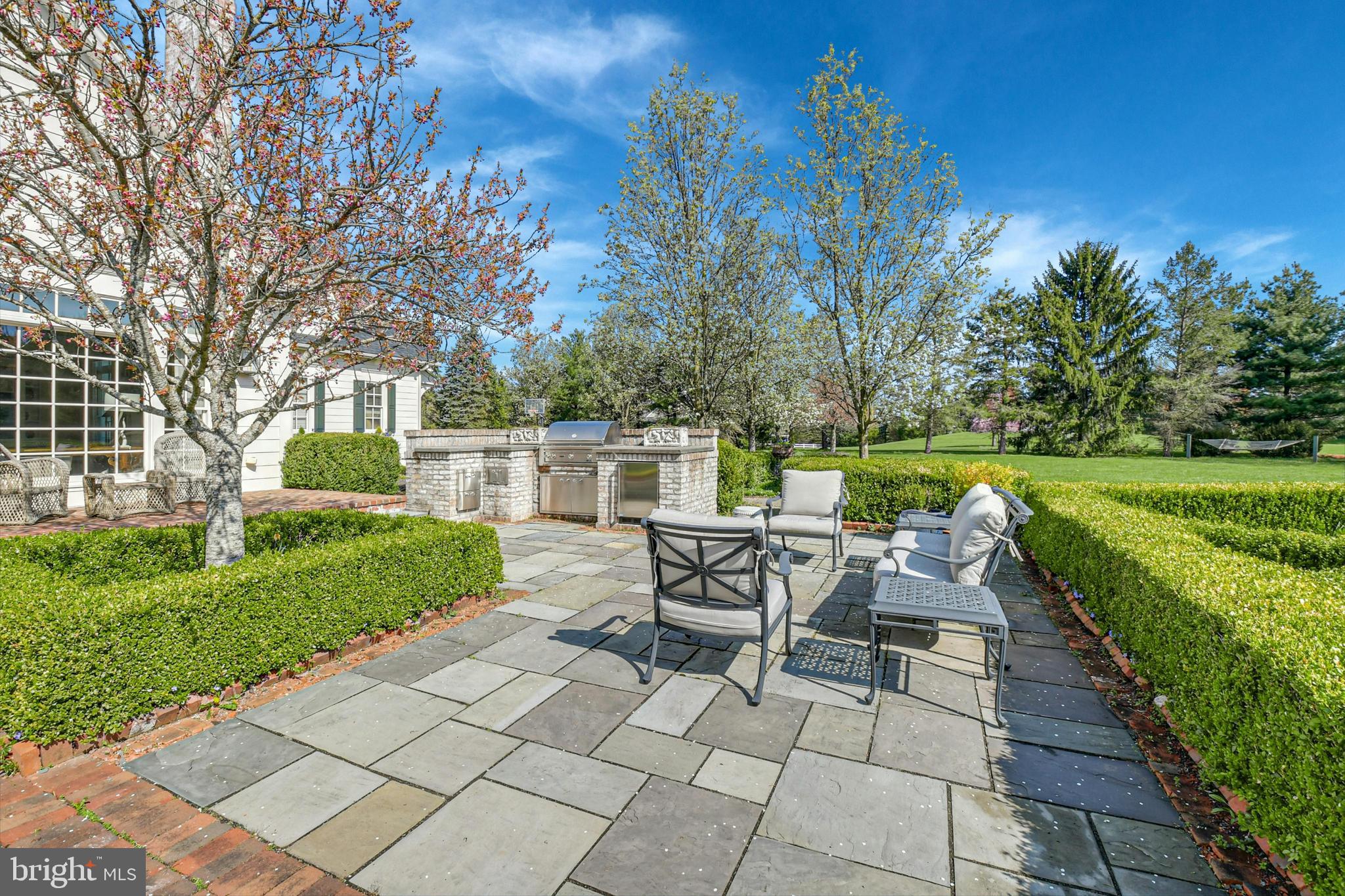 OLD MILL ESTATES - Residential