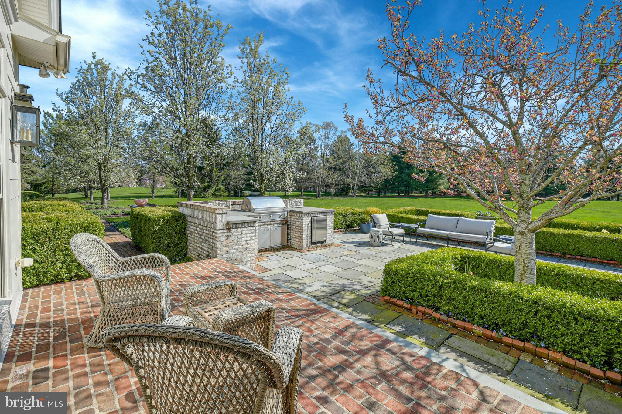 OLD MILL ESTATES - Residential