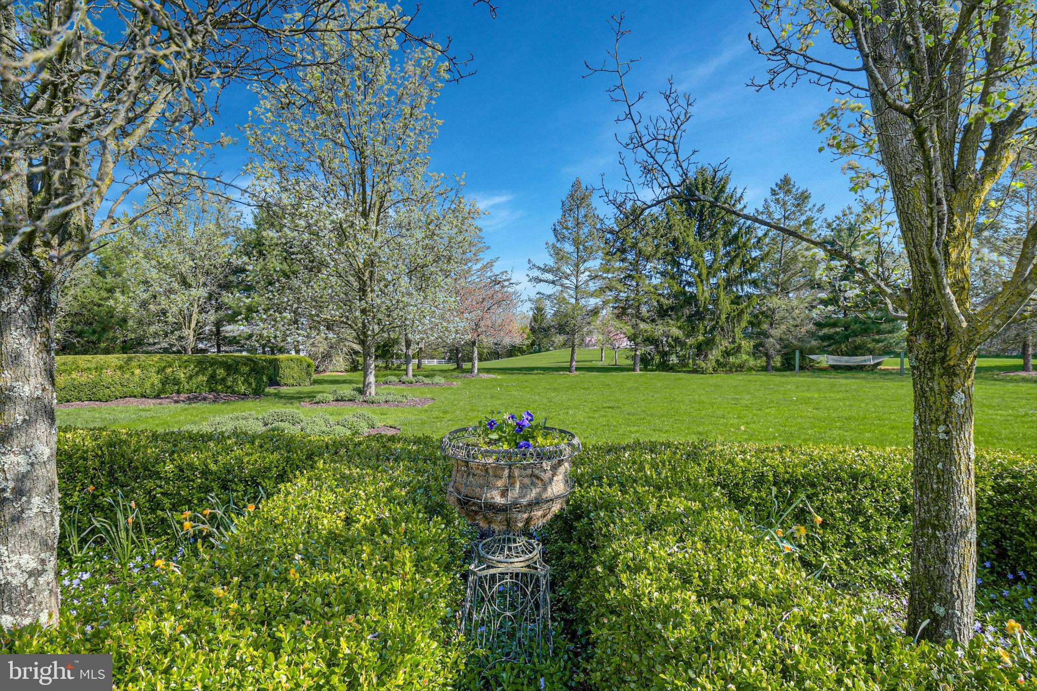 OLD MILL ESTATES - Residential