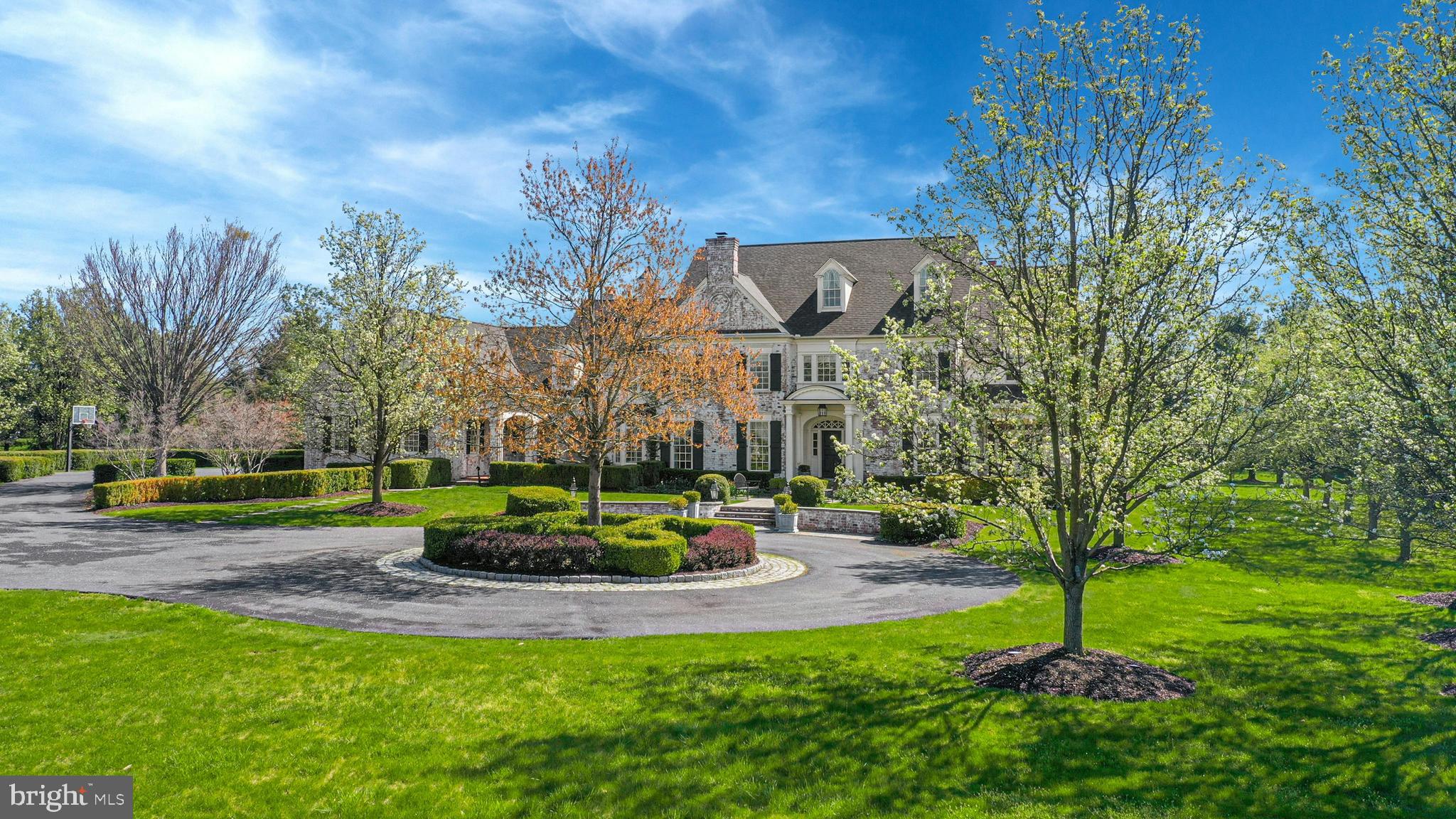 OLD MILL ESTATES - Residential