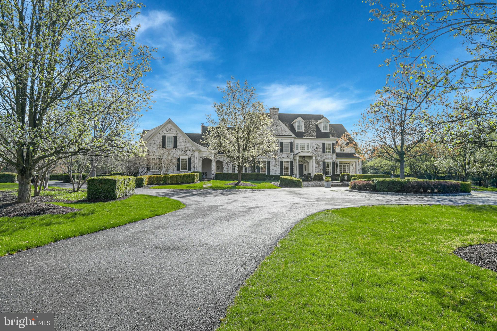 OLD MILL ESTATES - Residential