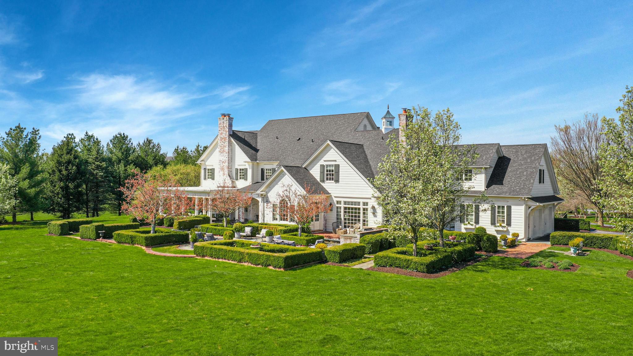OLD MILL ESTATES - Residential
