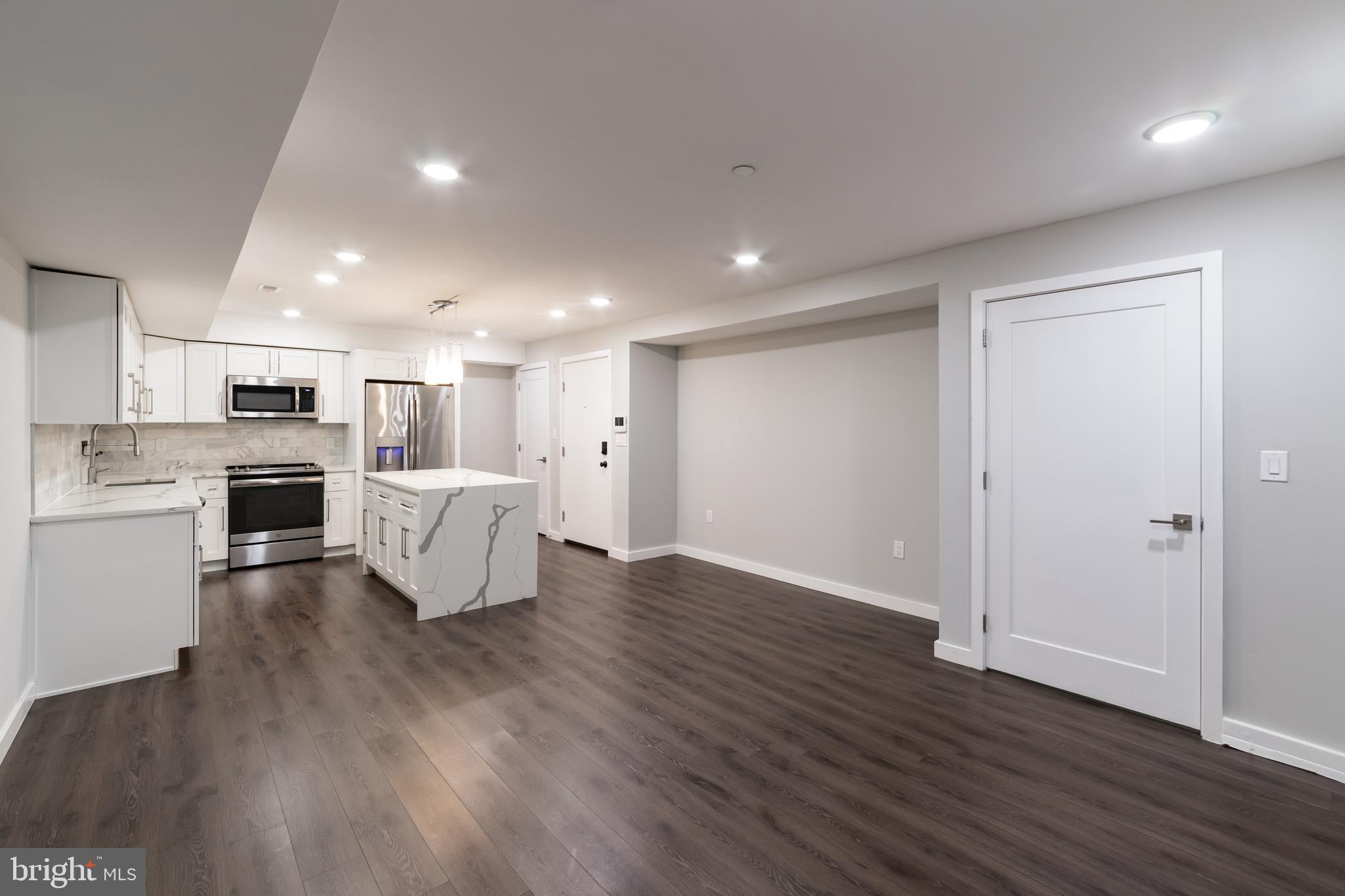 FAIRMOUNT - Residential Lease