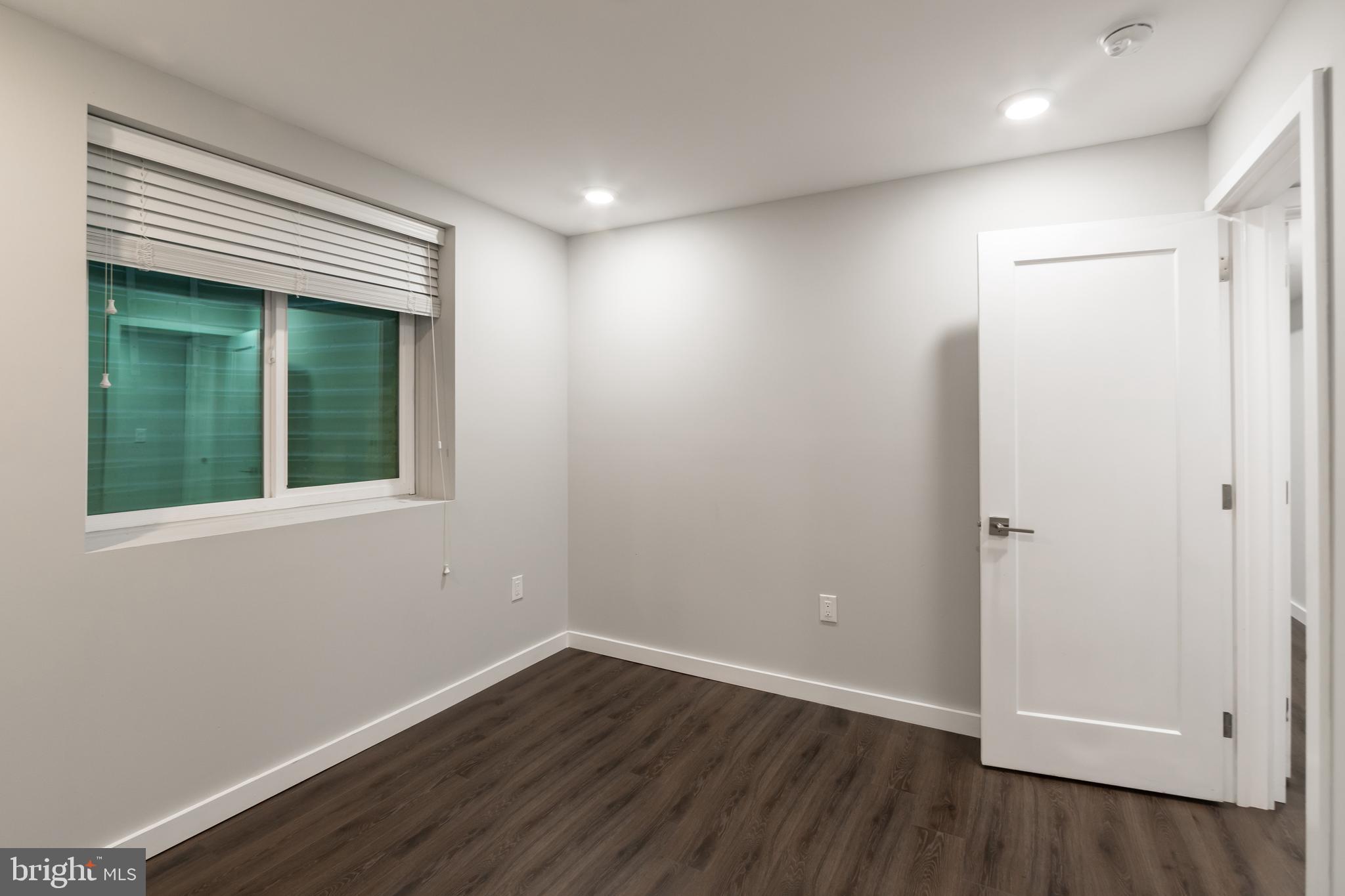 FAIRMOUNT - Residential Lease