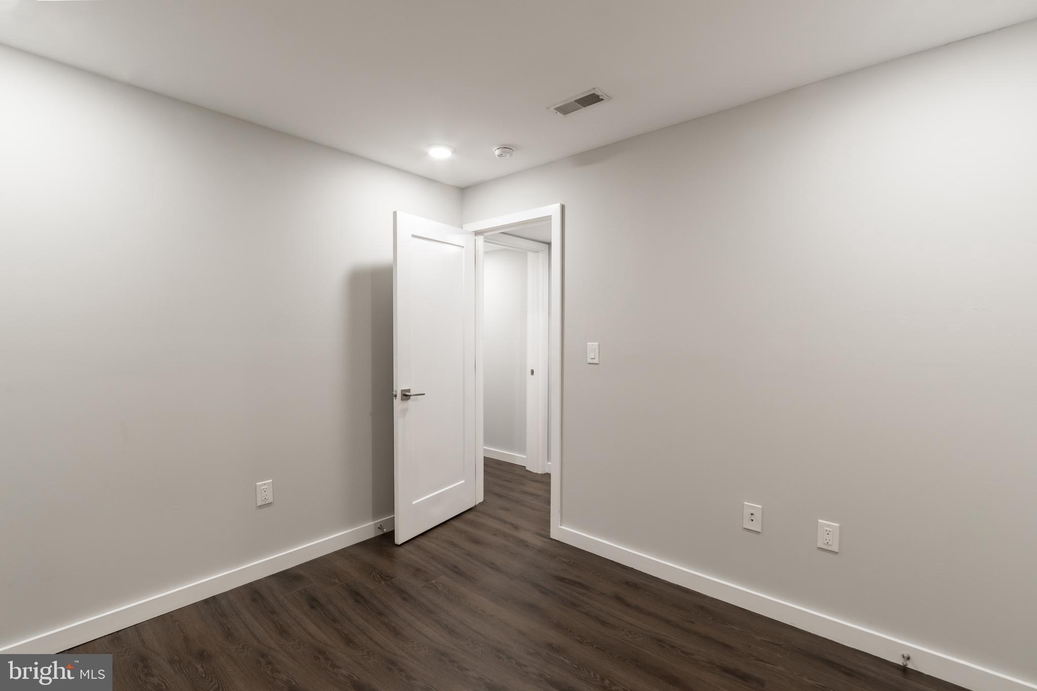 FAIRMOUNT - Residential Lease