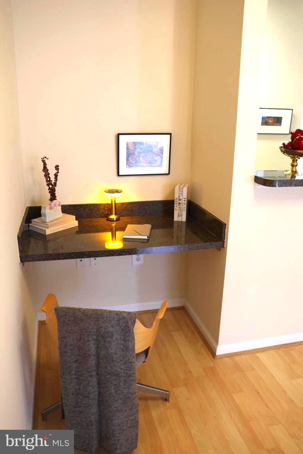 CHANTILLY PARK - Residential