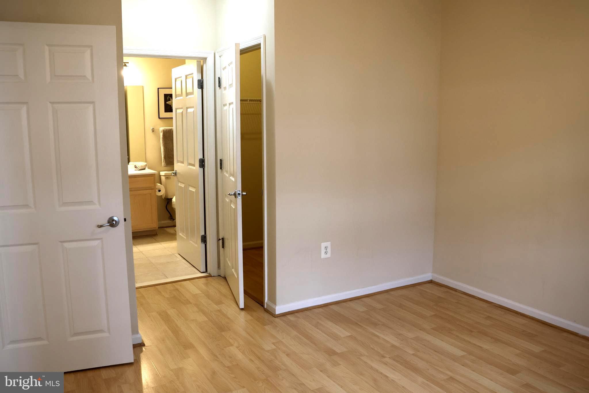 CHANTILLY PARK - Residential