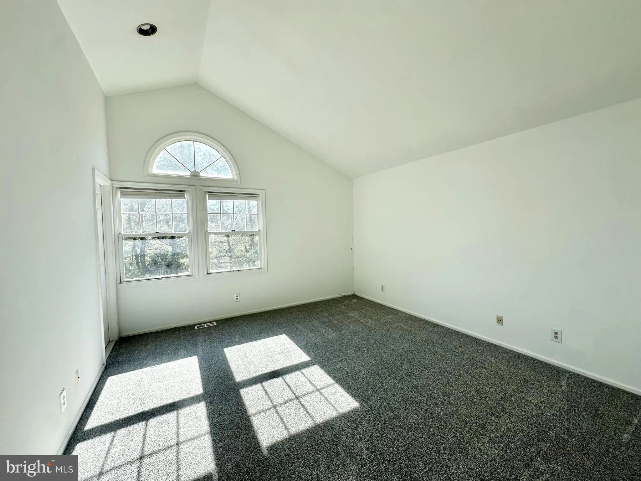 Cherry Hill, New Jersey 08003, United States, 4 Bedrooms Bedrooms, ,4 BathroomsBathrooms,Residential,Active,6299