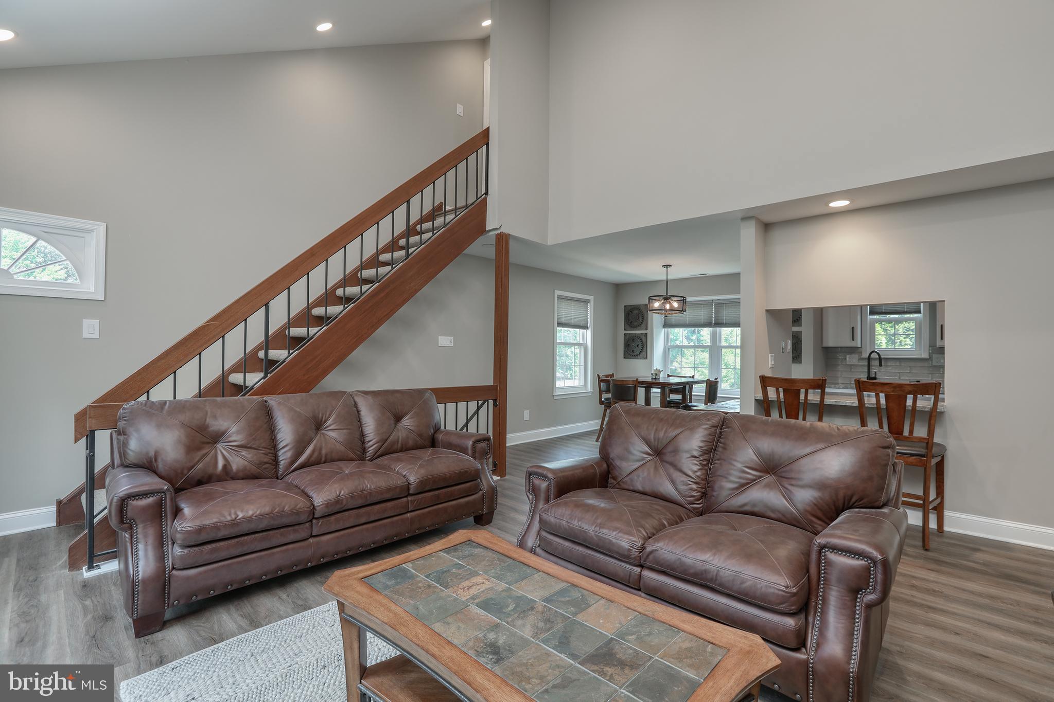 1790 BAYLEY LANE