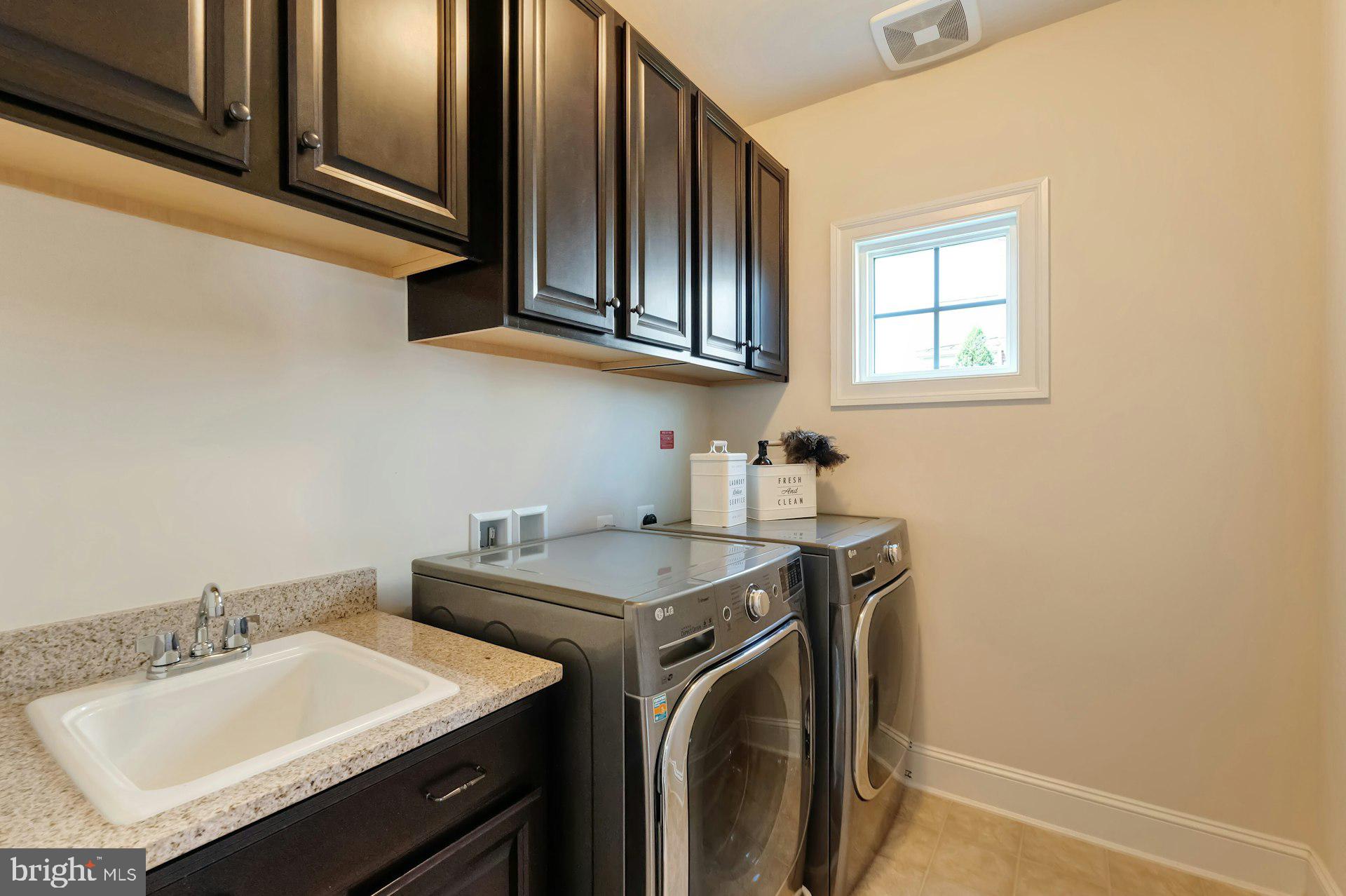 STONEGATE - Residential