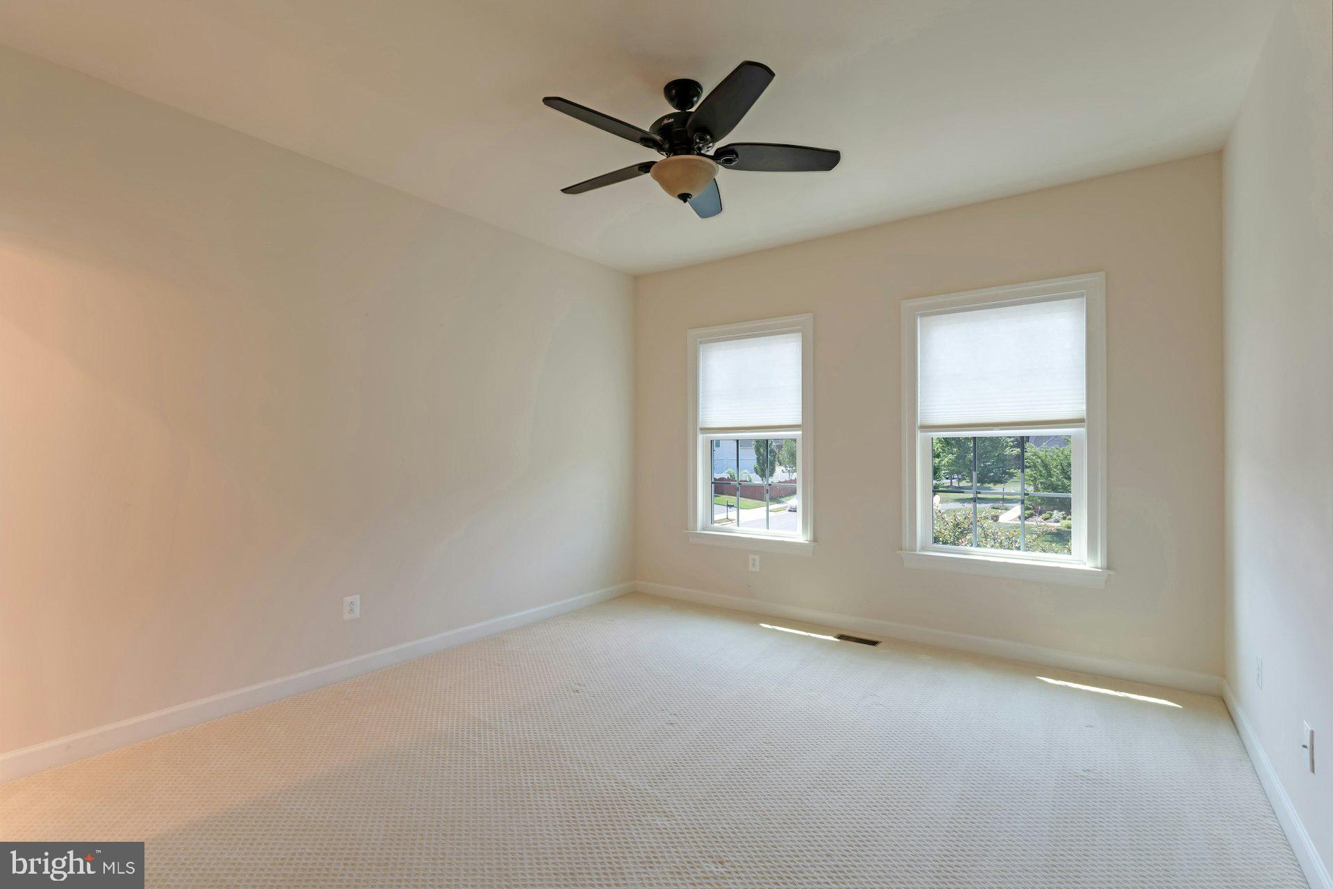 STONEGATE - Residential