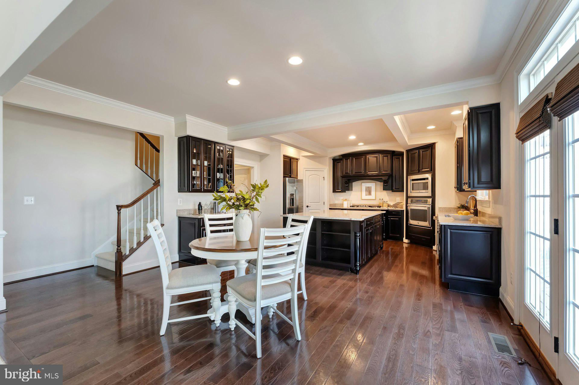 STONEGATE - Residential