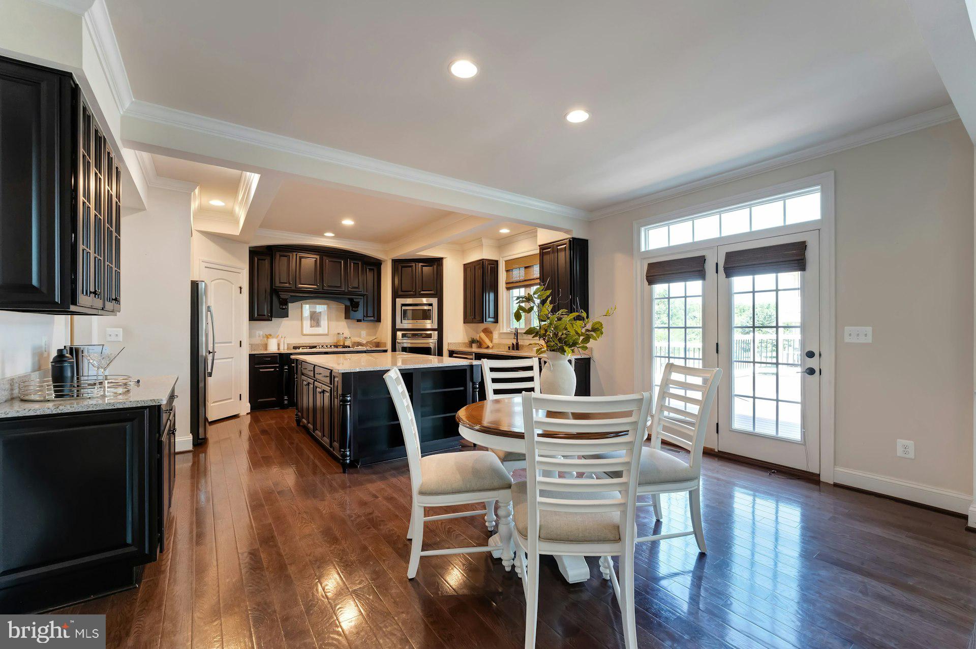 STONEGATE - Residential